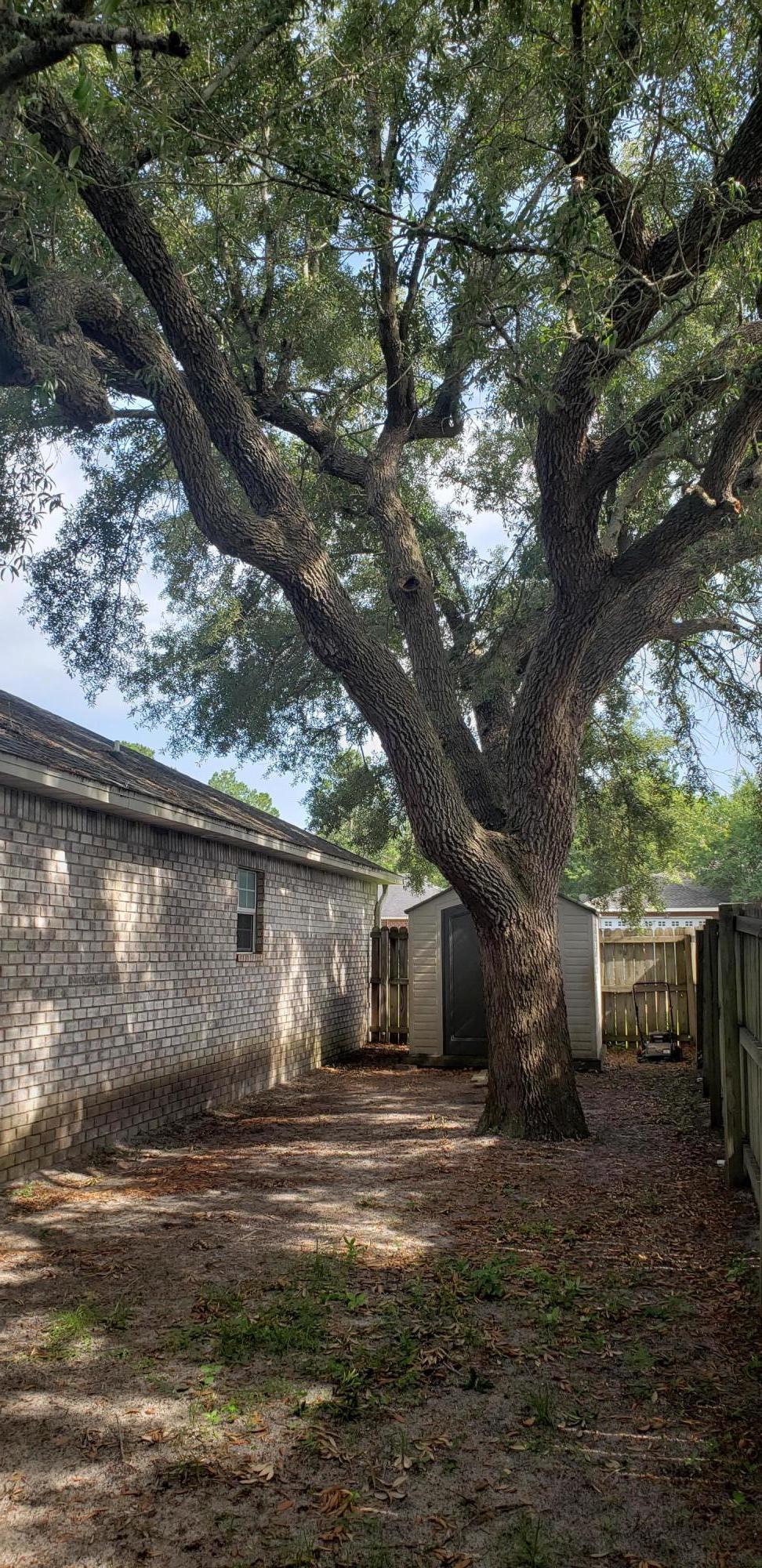 VILLA DANIELLE 1ST ADDN - Residential