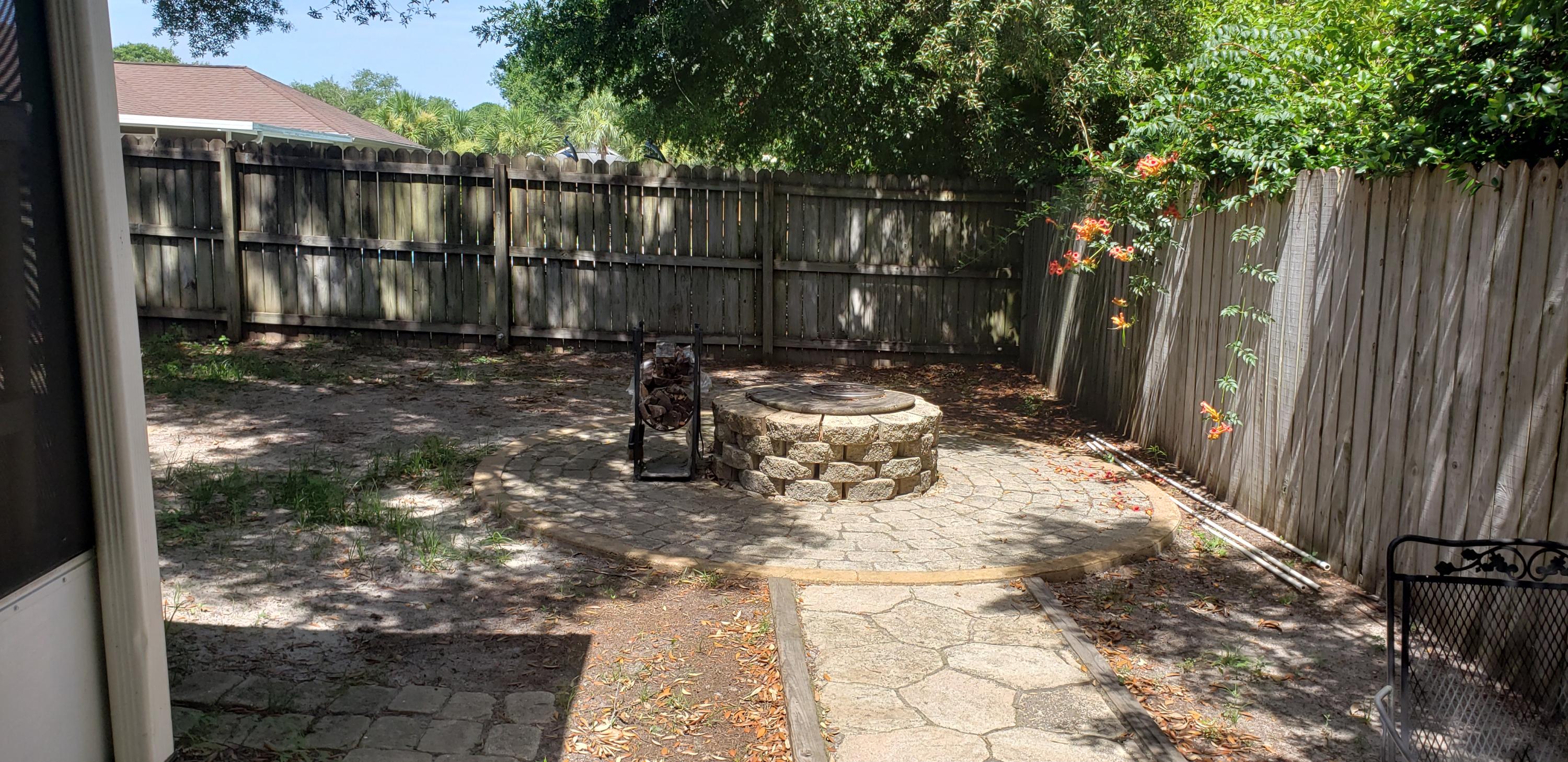 VILLA DANIELLE 1ST ADDN - Residential