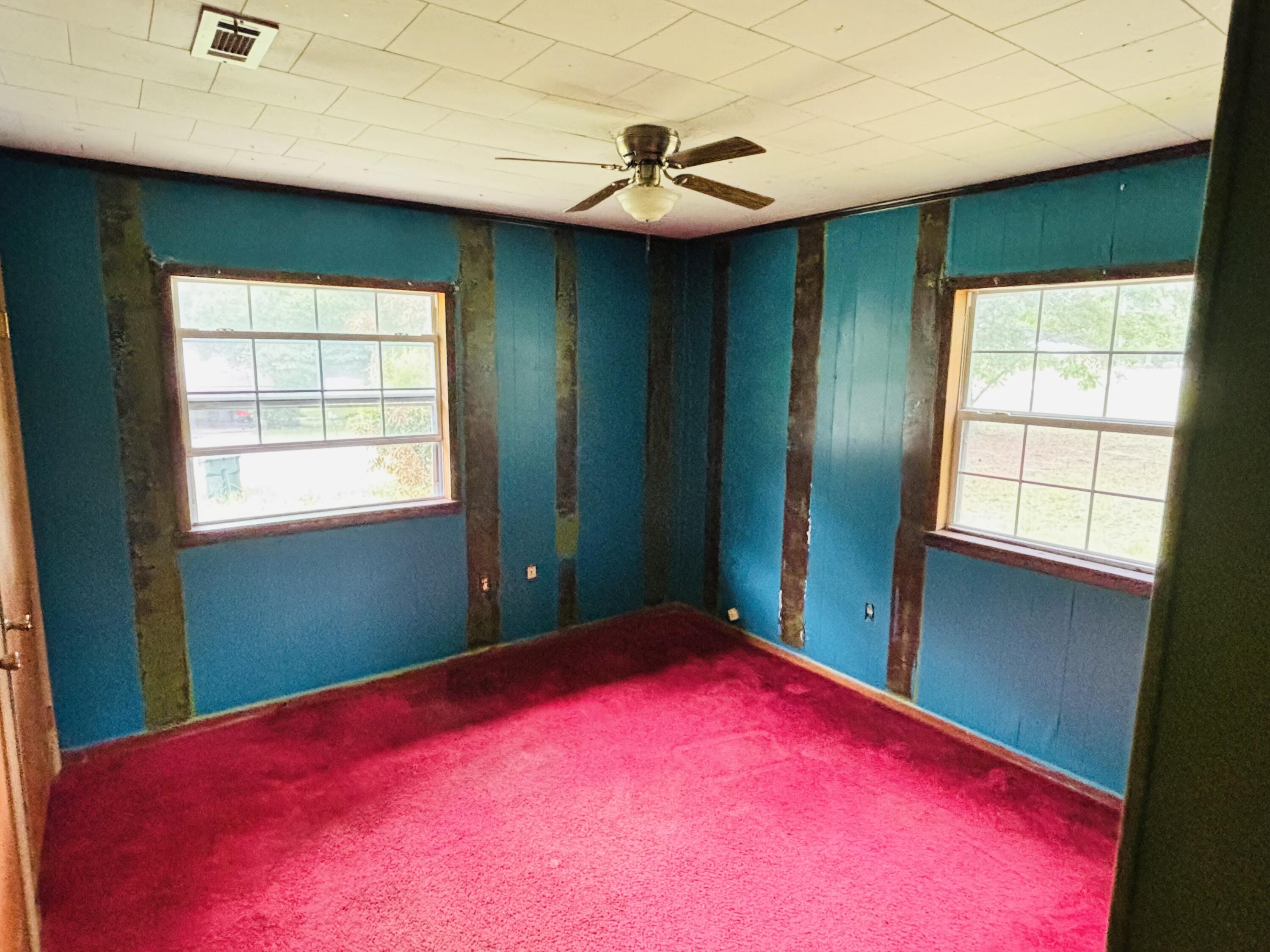 NO RECORDED SUBDIVISION - Residential