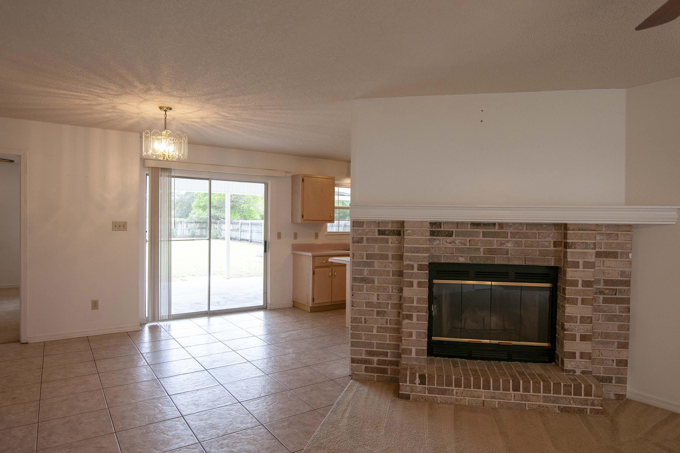 HILLCREST S/D LOT 3 - Residential