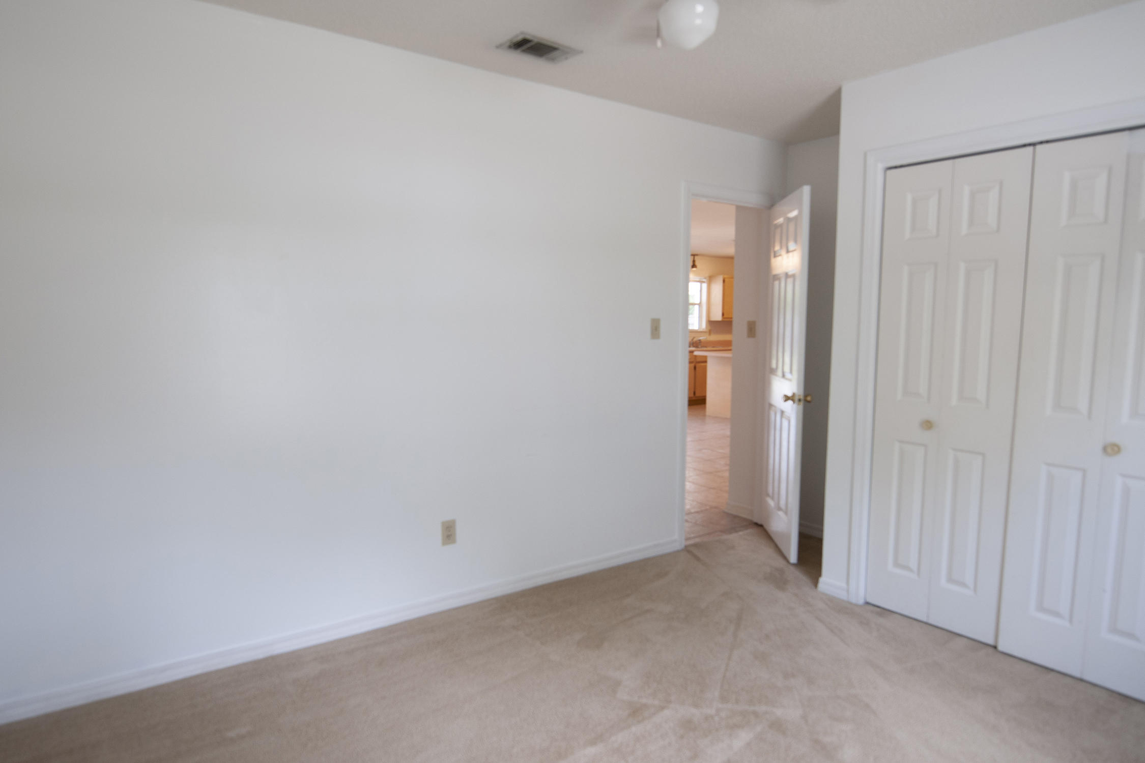 HILLCREST S/D LOT 3 - Residential