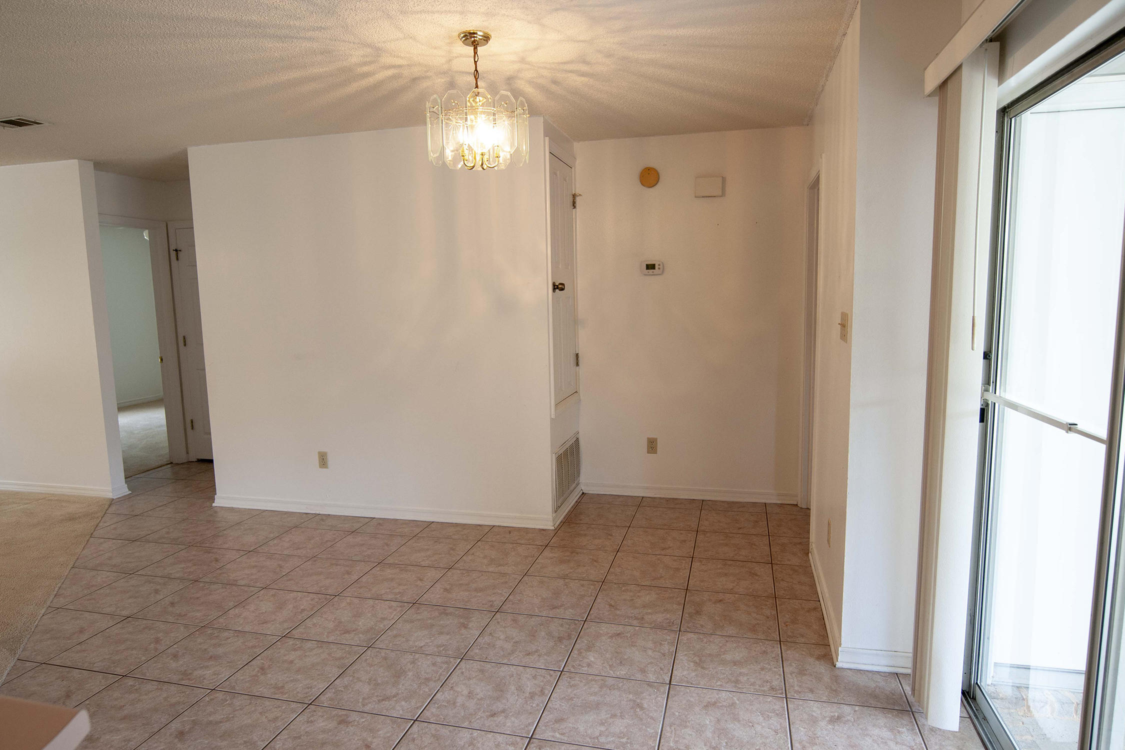 HILLCREST S/D LOT 3 - Residential