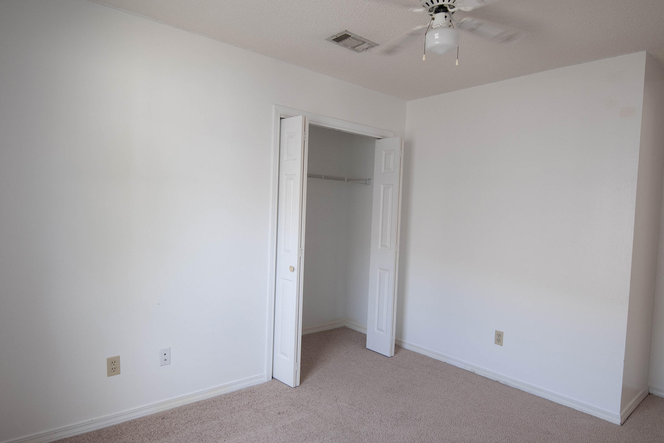 HILLCREST S/D LOT 3 - Residential