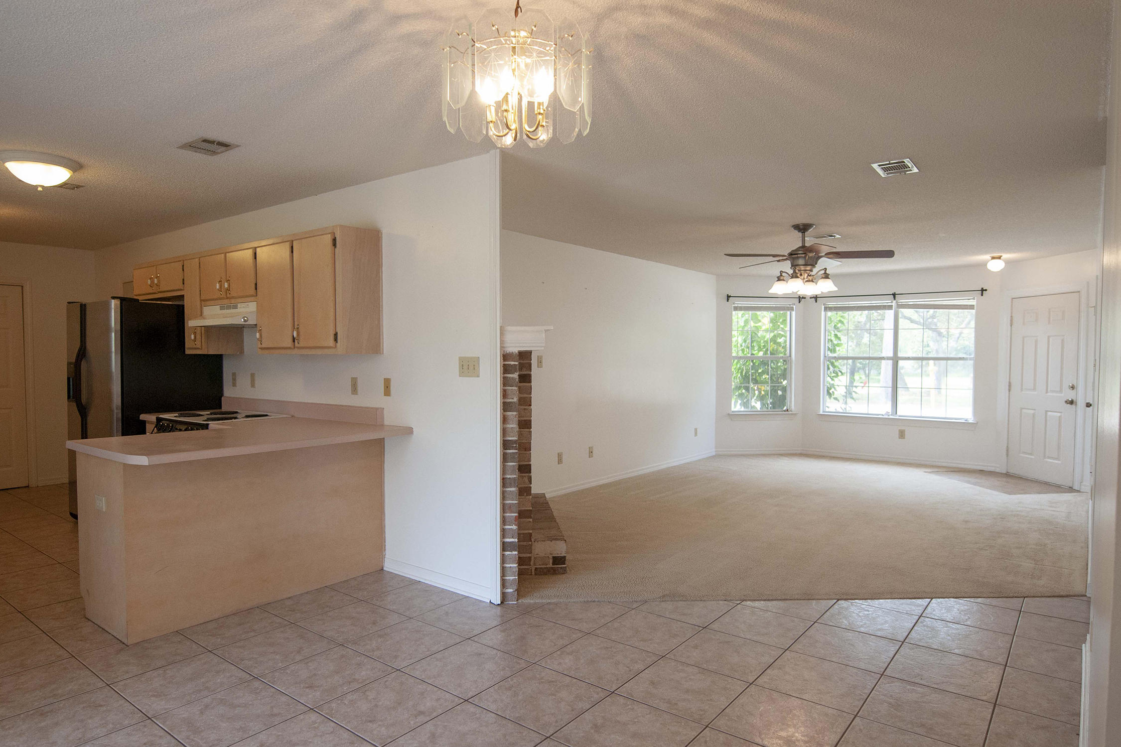 HILLCREST S/D LOT 3 - Residential