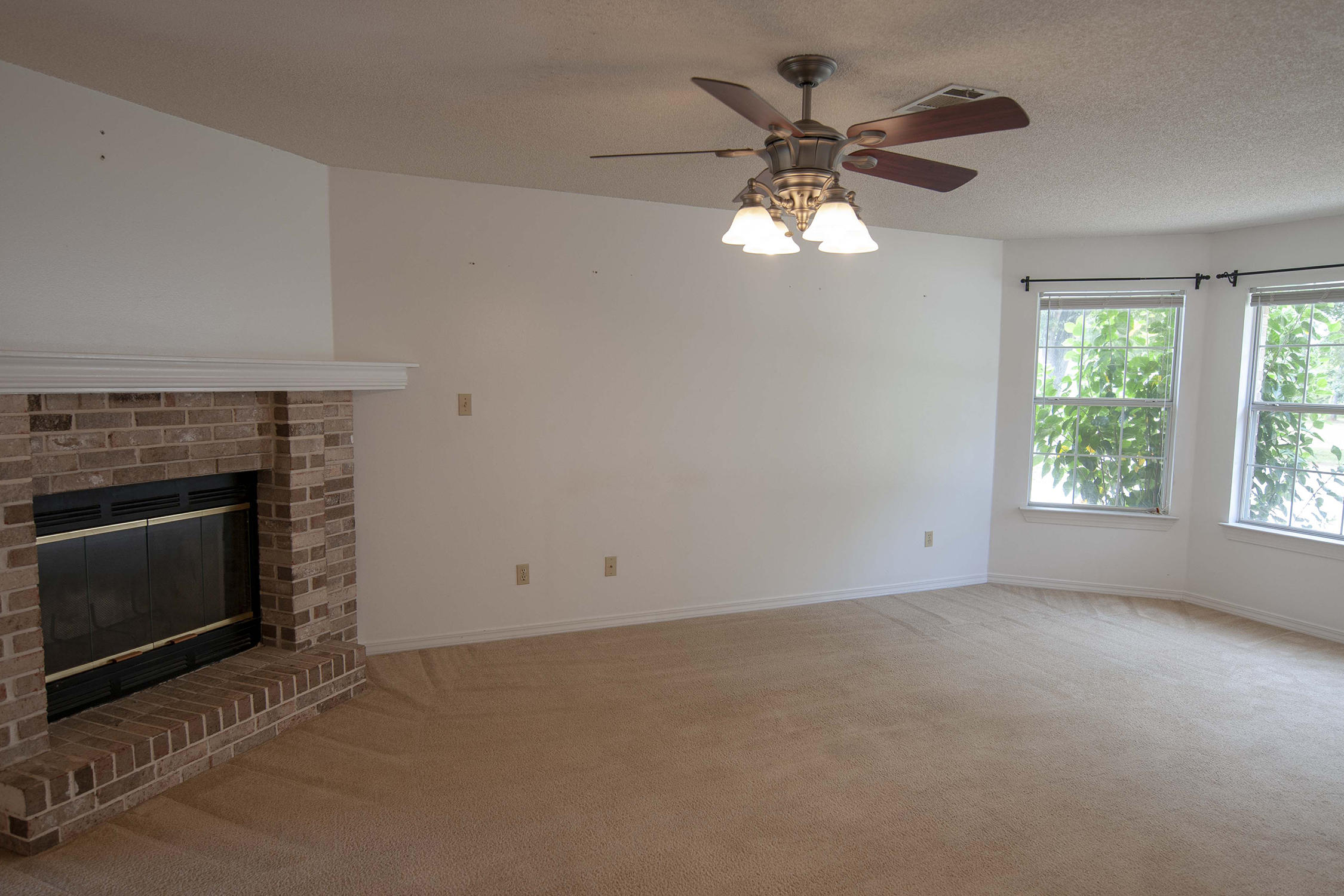 HILLCREST S/D LOT 3 - Residential