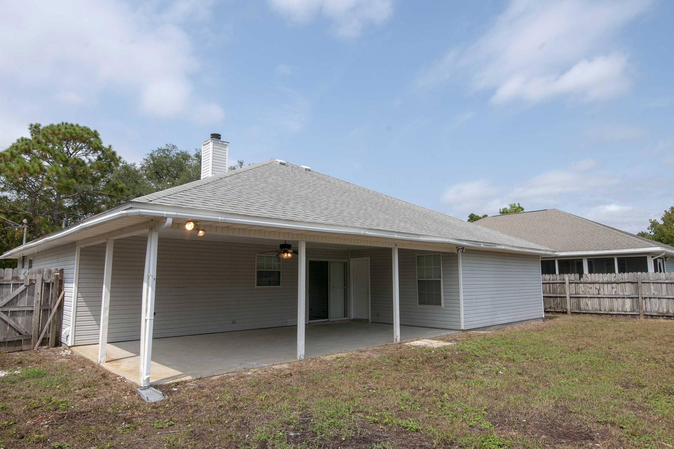 HILLCREST S/D LOT 3 - Residential