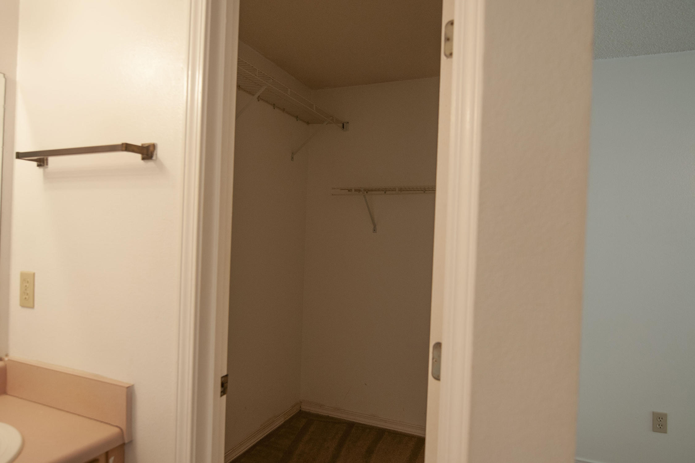 HILLCREST S/D LOT 3 - Residential