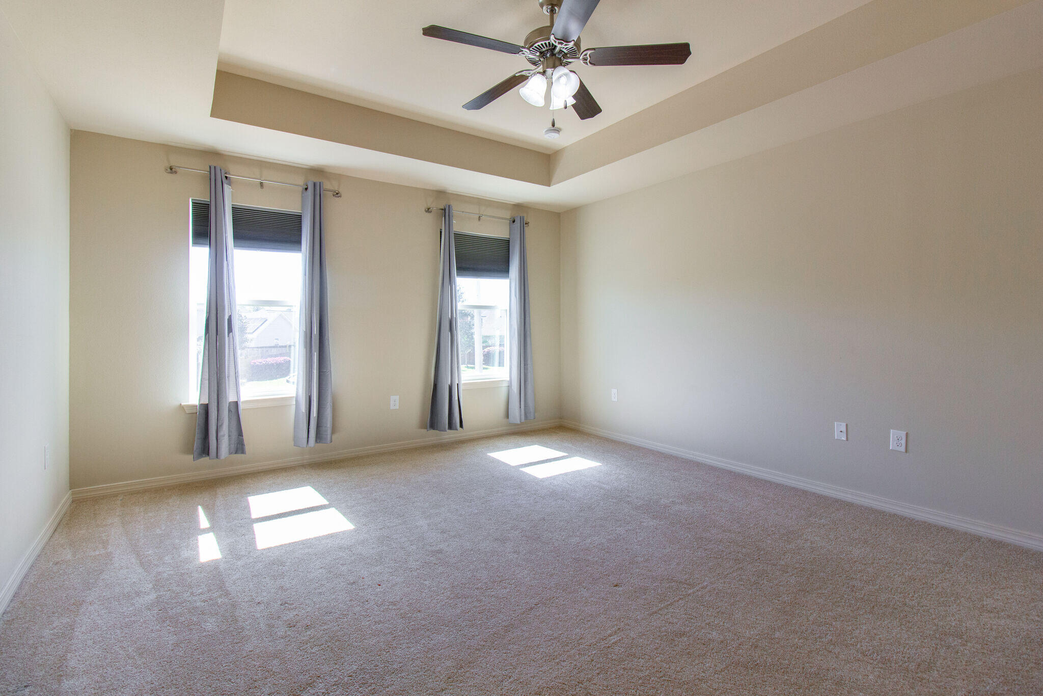 THE COTTAGES AT SANDY RIDGE - Residential Lease