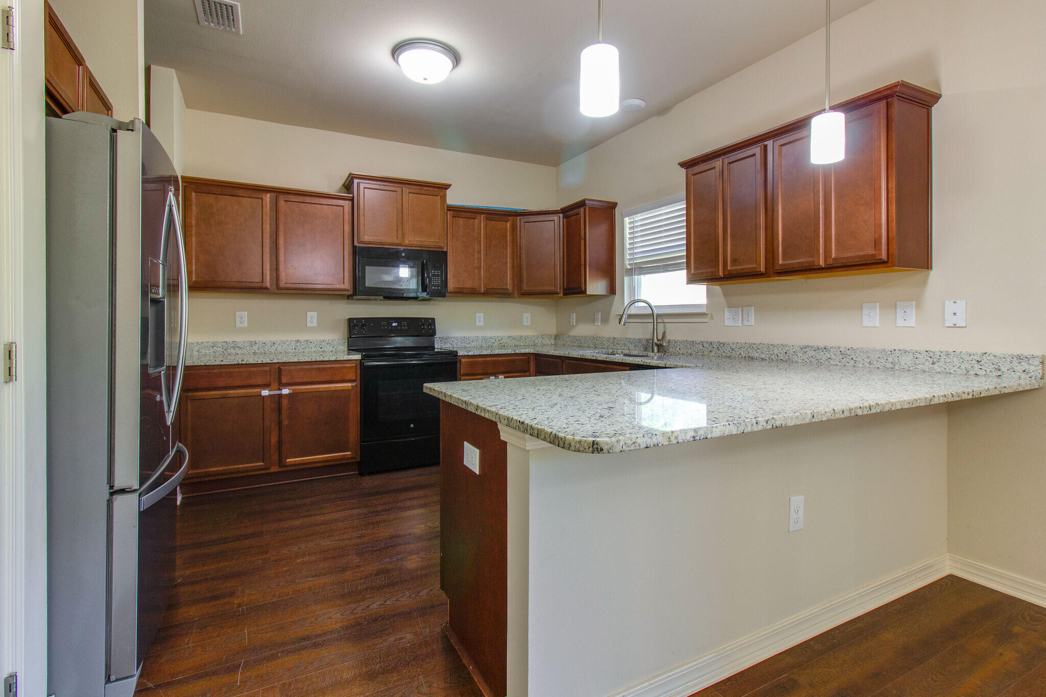 THE COTTAGES AT SANDY RIDGE - Residential Lease