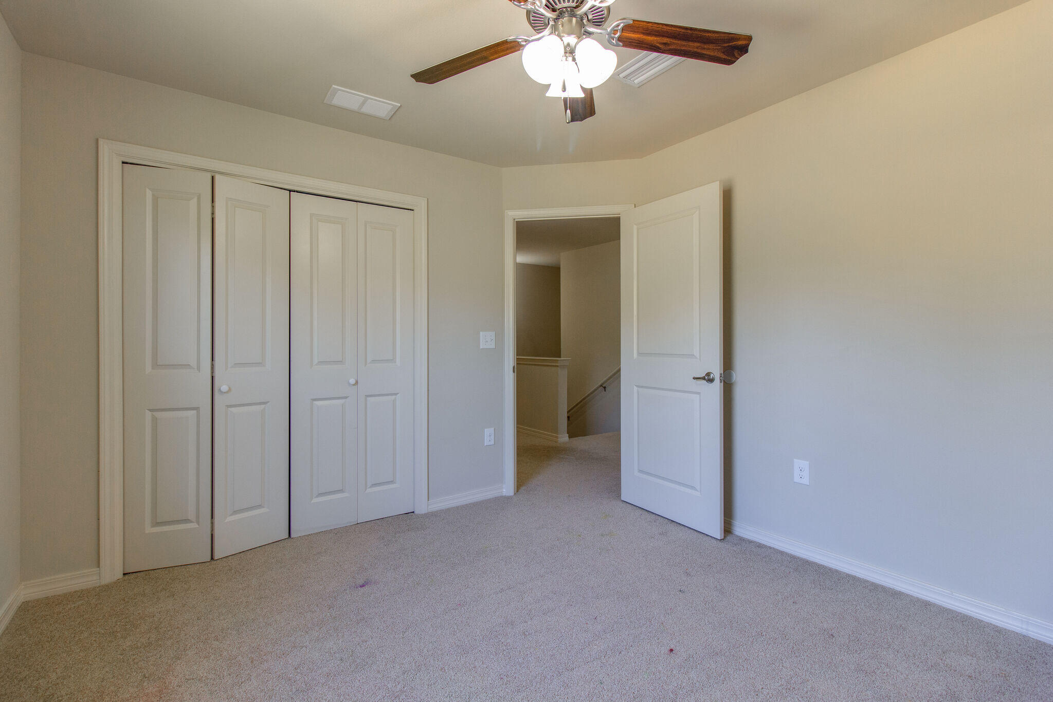 THE COTTAGES AT SANDY RIDGE - Residential Lease