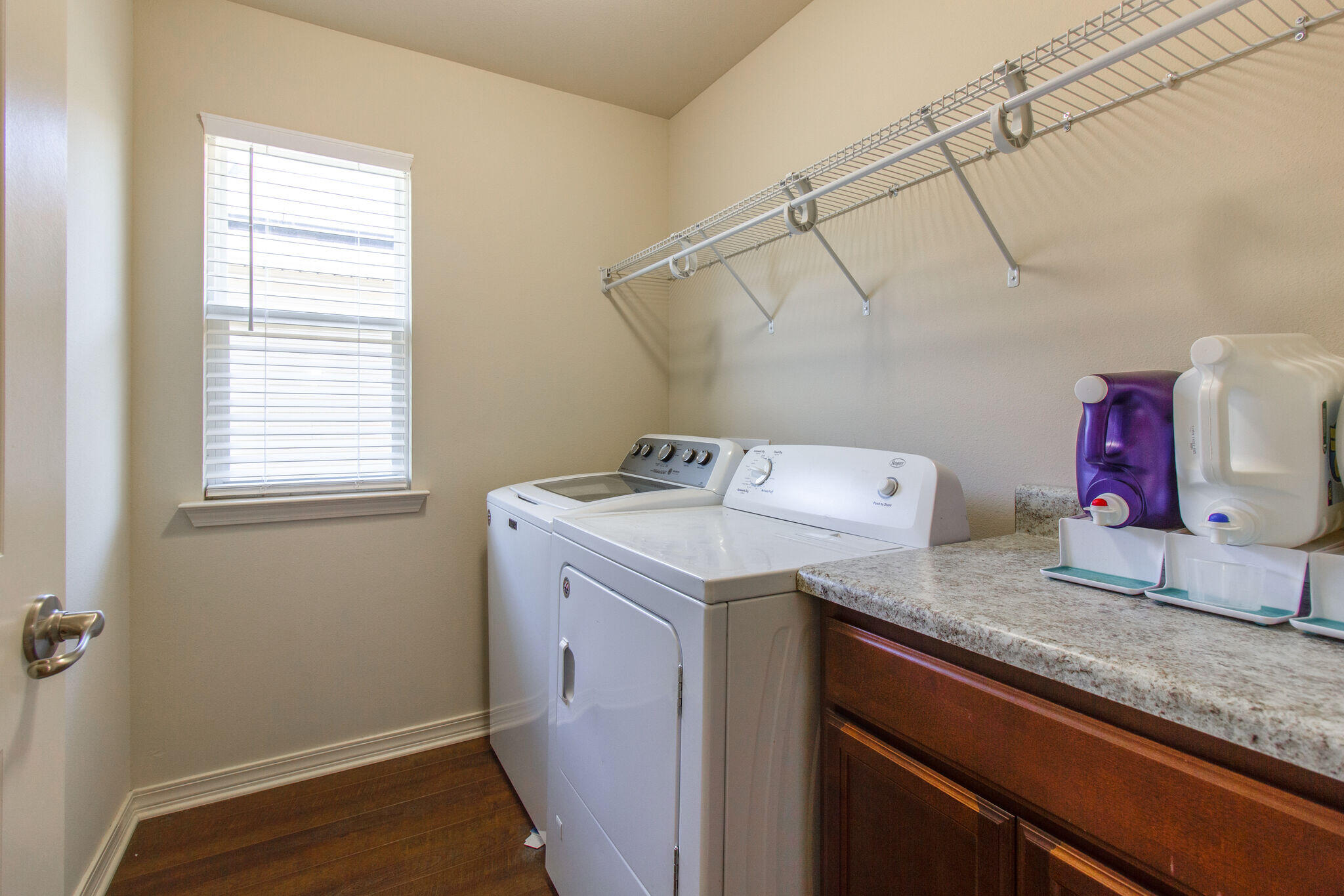 THE COTTAGES AT SANDY RIDGE - Residential Lease