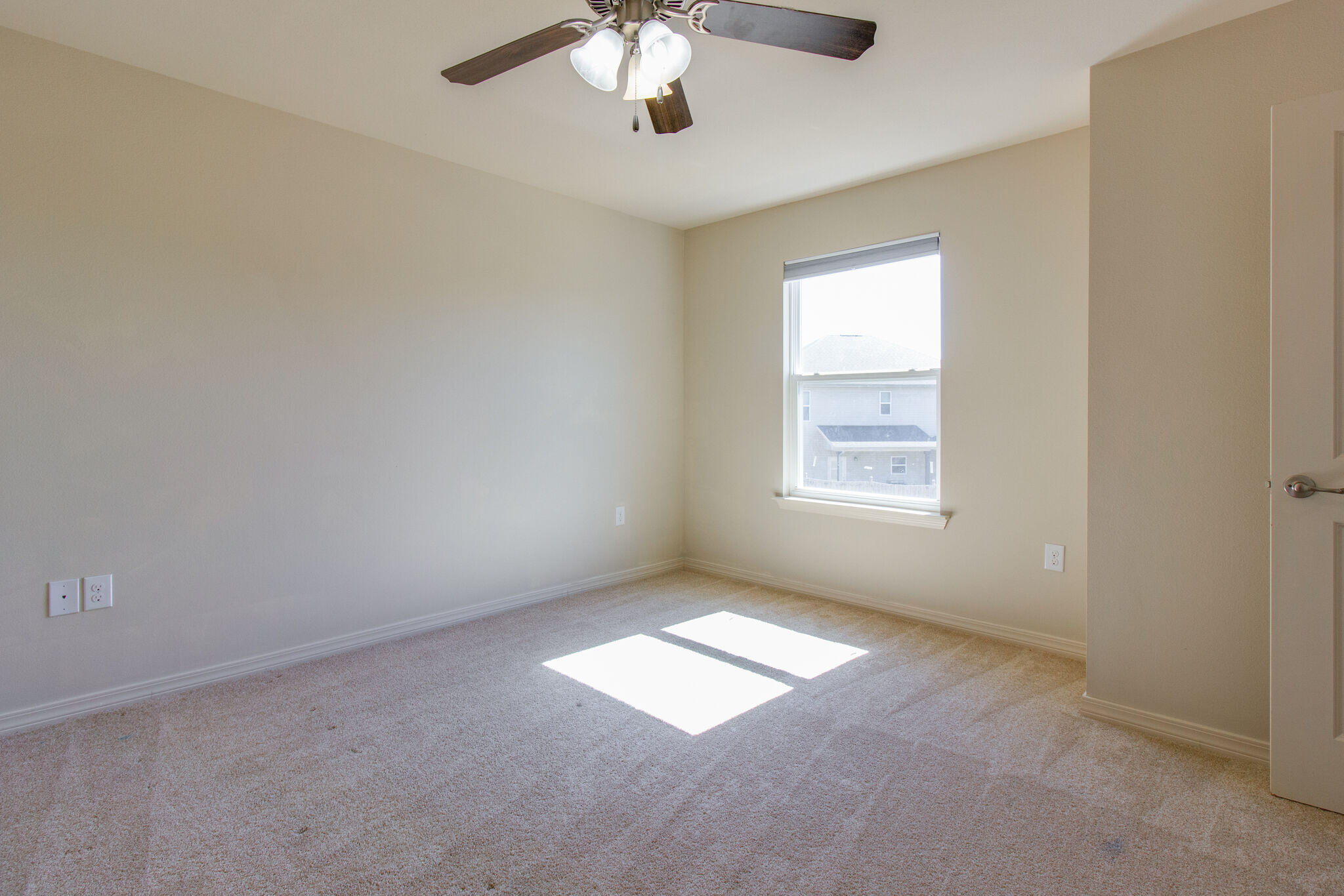 THE COTTAGES AT SANDY RIDGE - Residential Lease