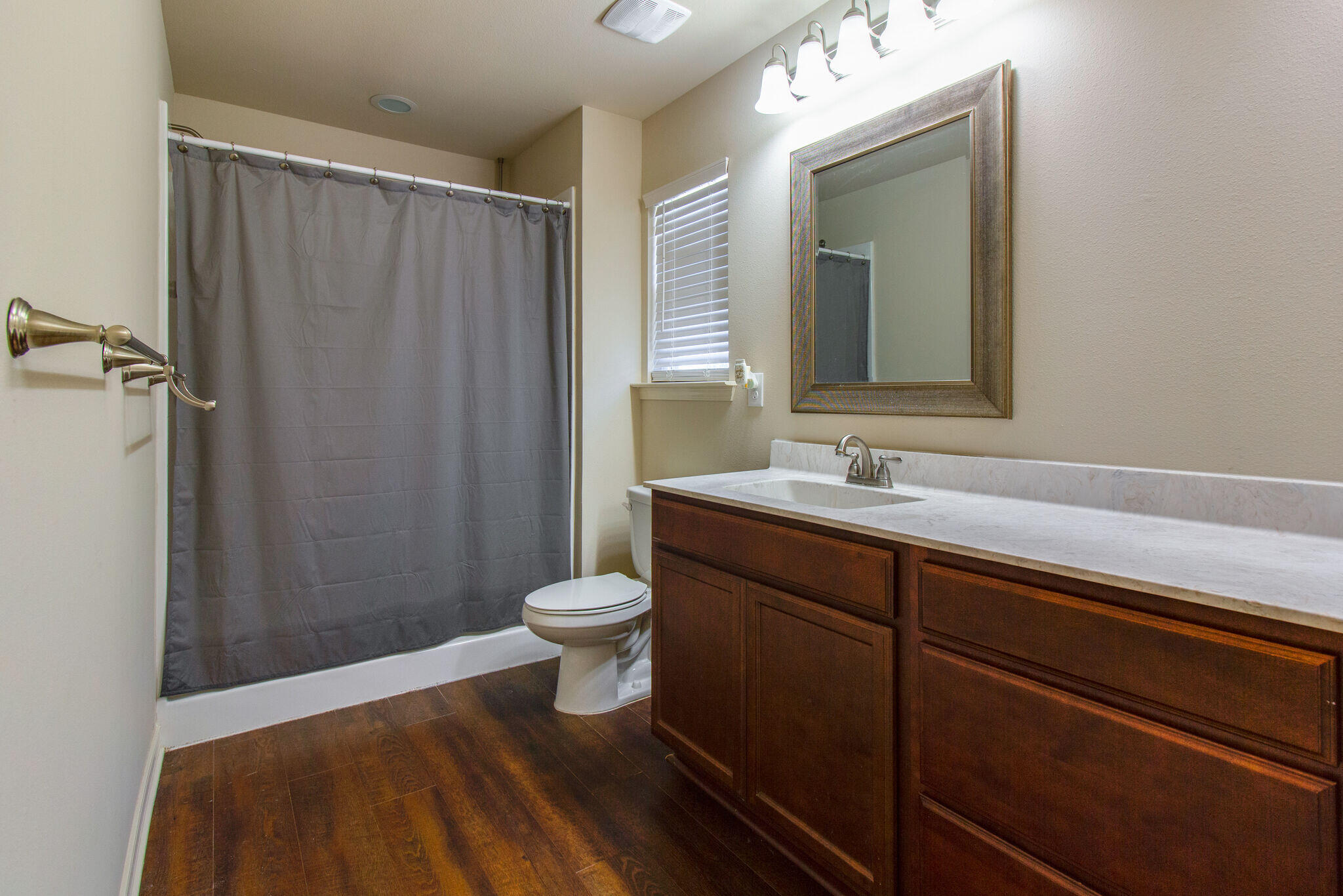 THE COTTAGES AT SANDY RIDGE - Residential Lease