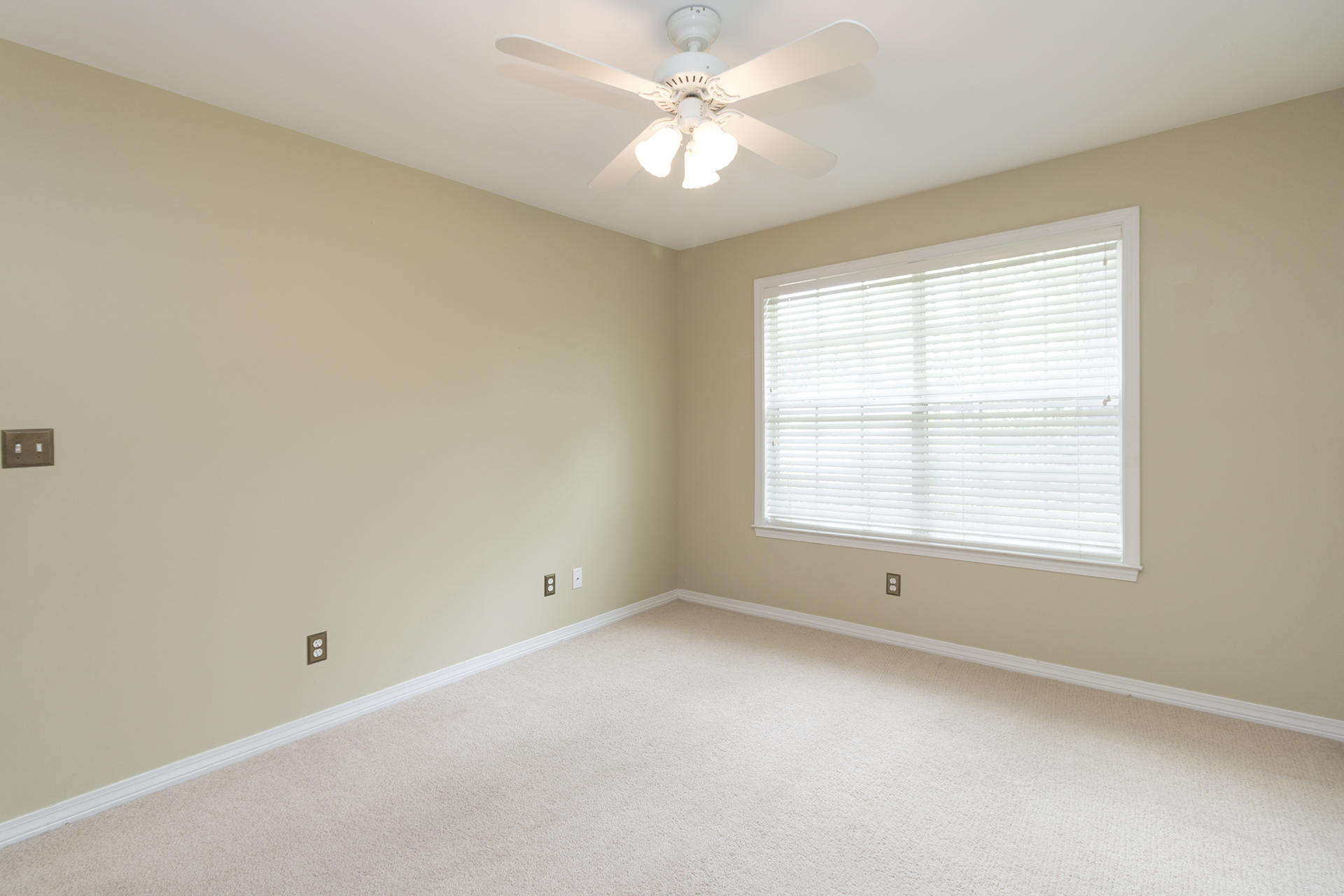 HOLIDAY SHORES ESTATES 3RD ADDN - Residential