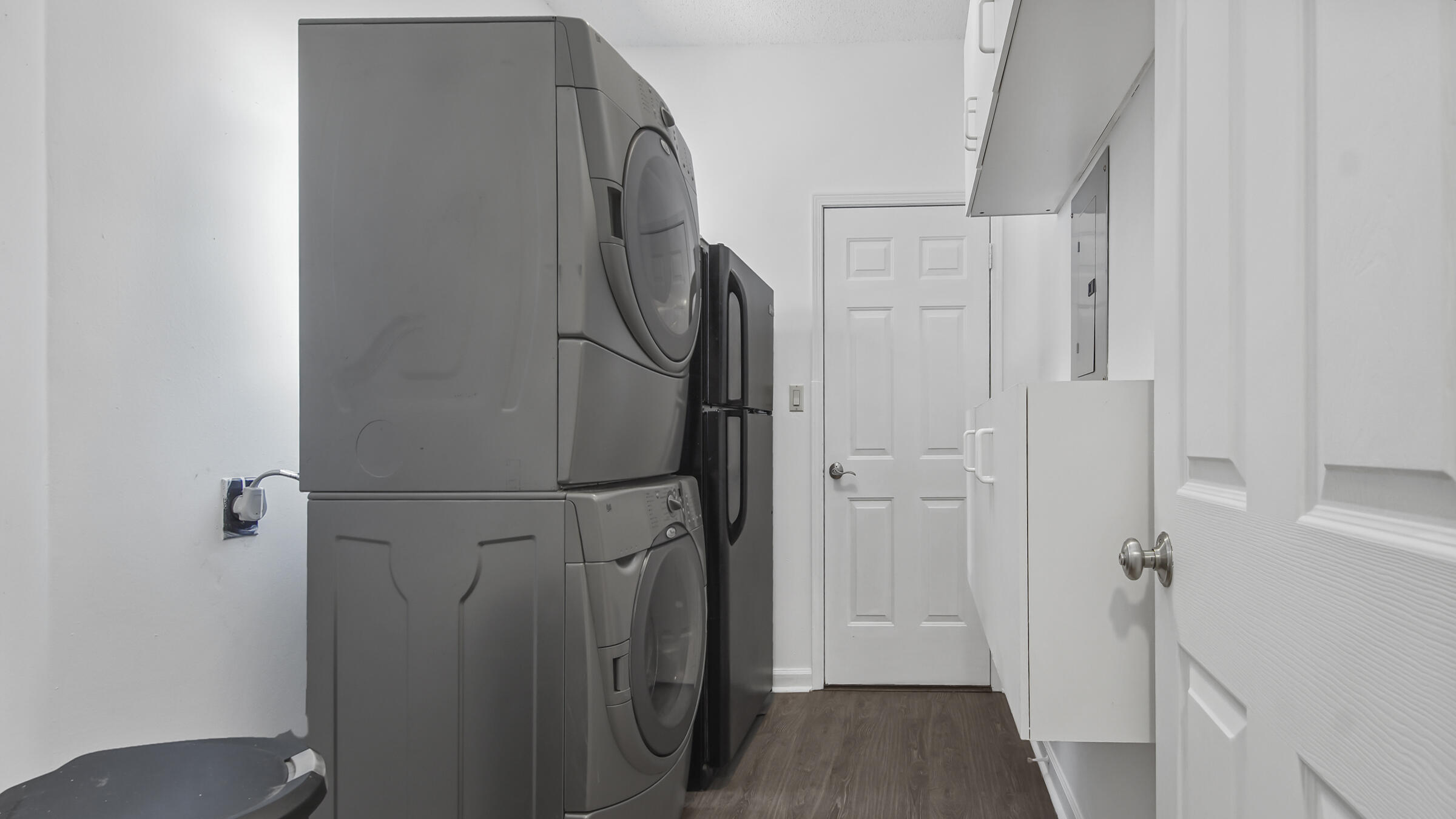 LAKE POINTE - Residential