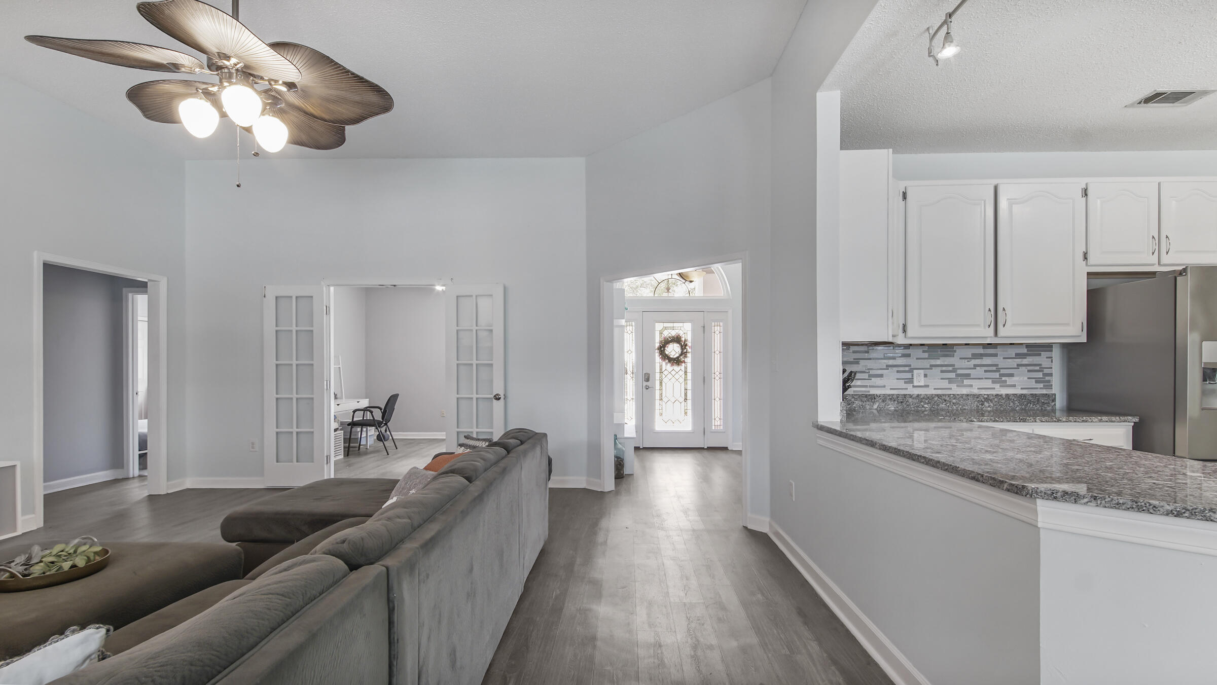 LAKE POINTE - Residential