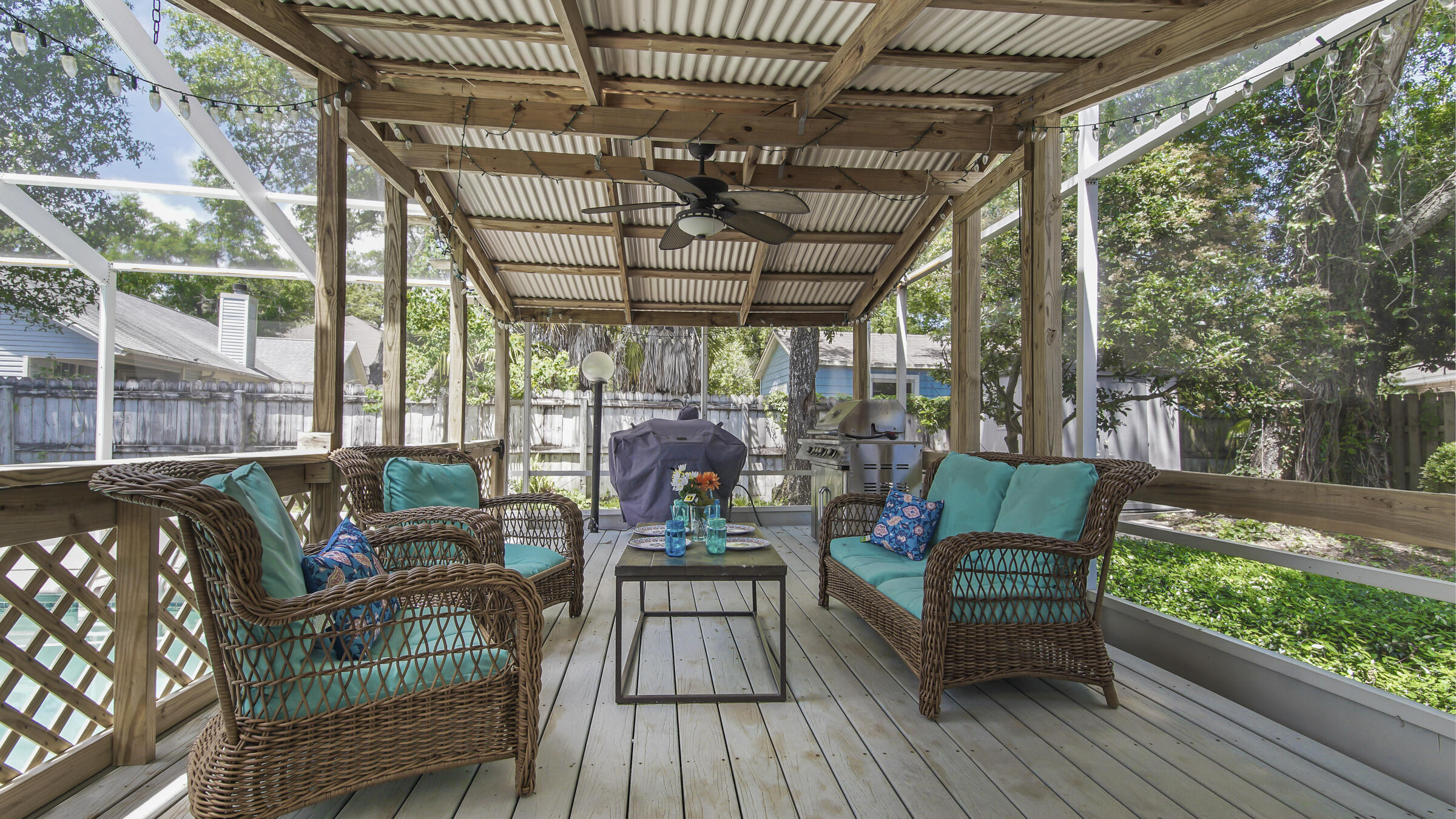 LAKE POINTE - Residential