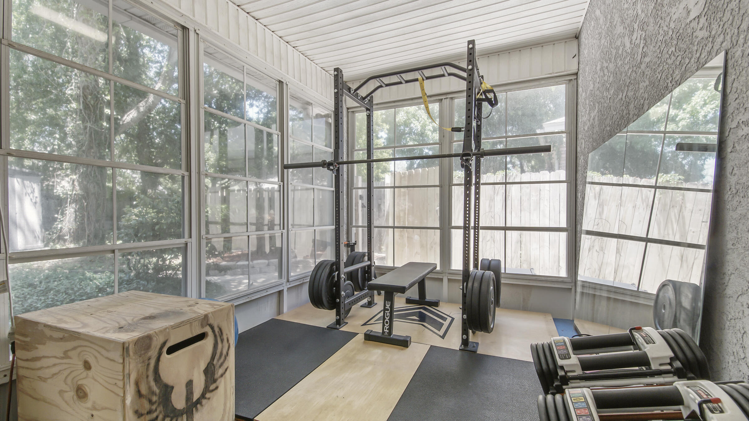 LAKE POINTE - Residential