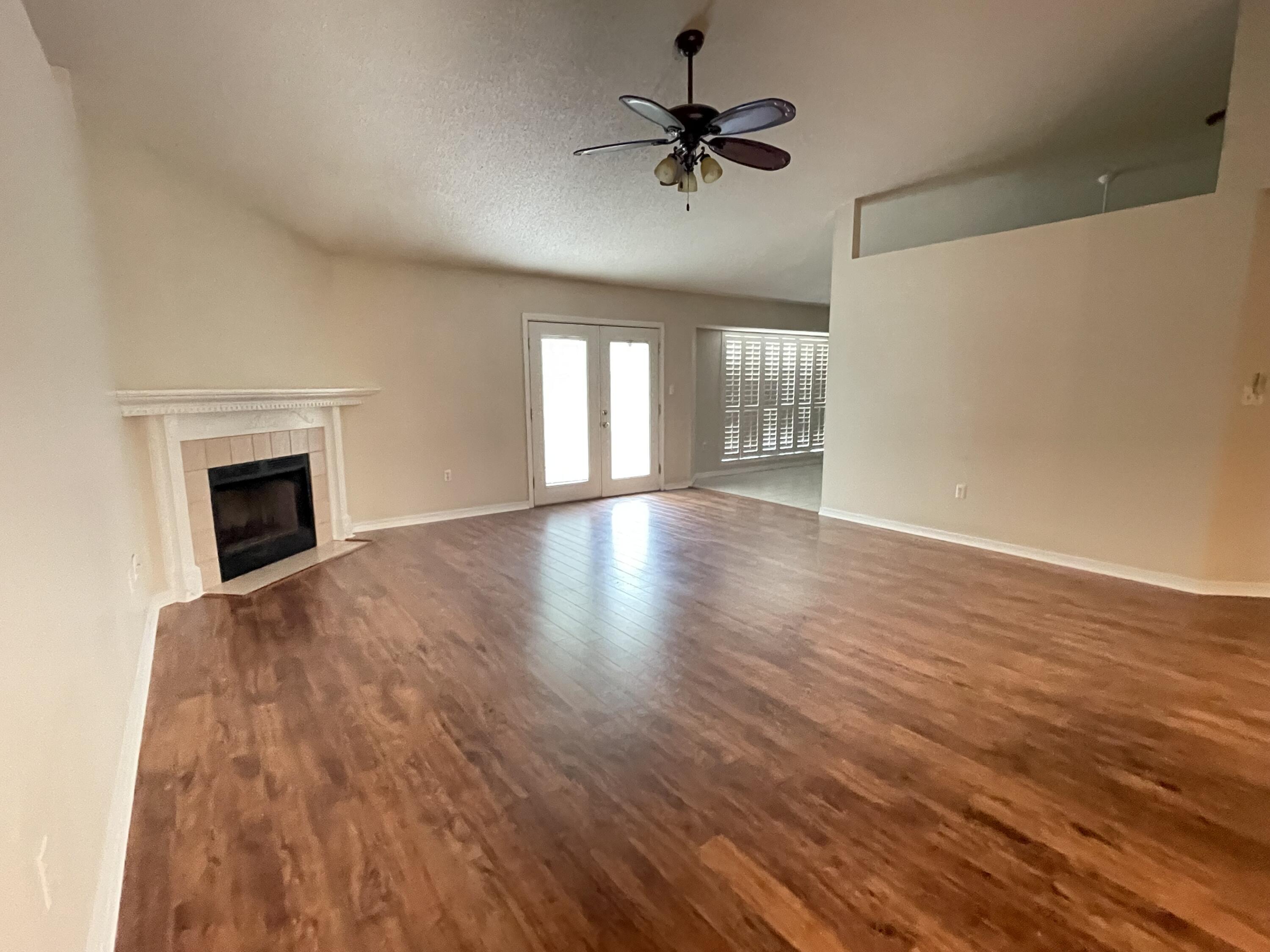 CORONADO VILLAGE PH 3 - Residential Lease