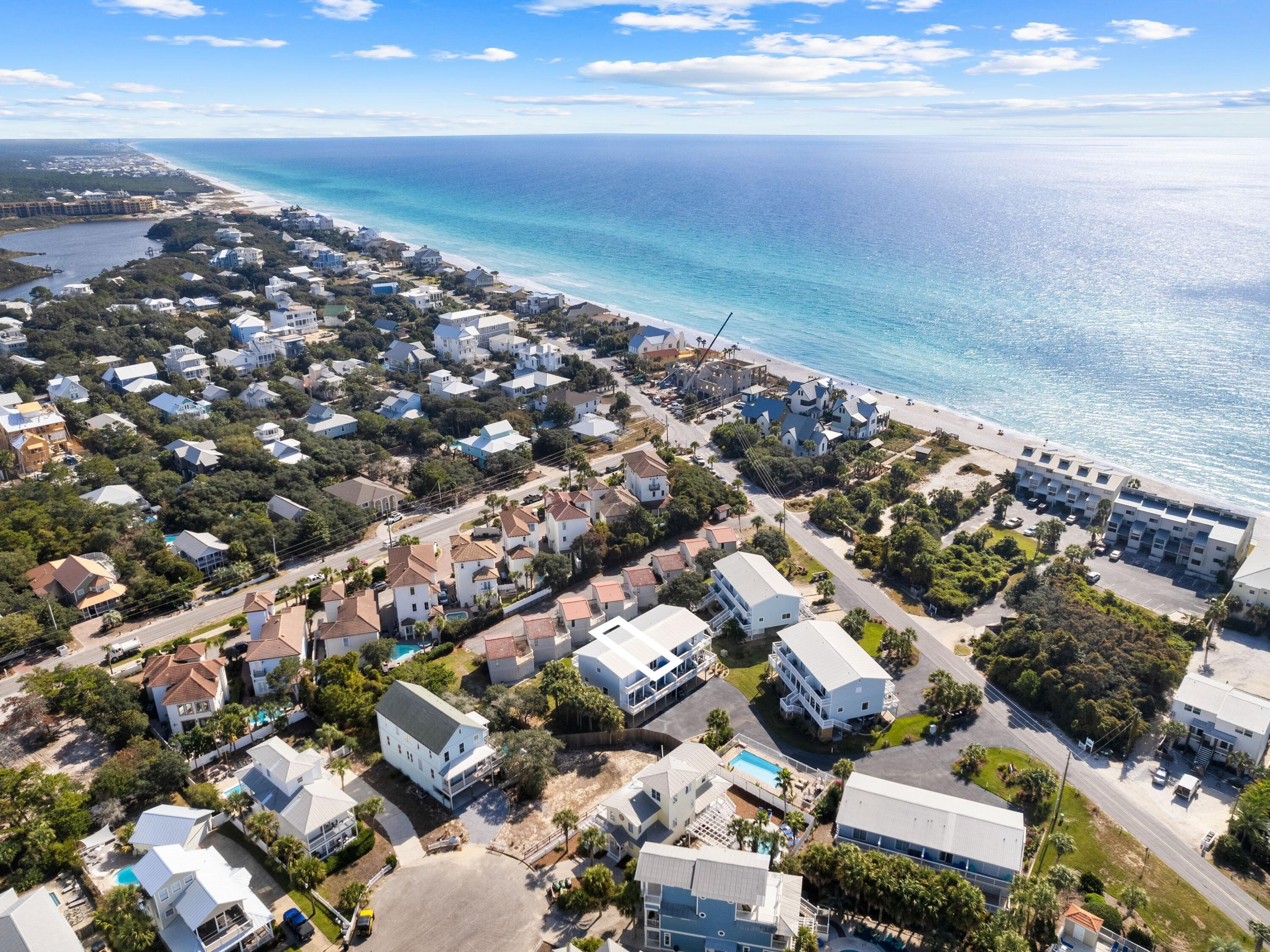 SANDCASTLES BY THE SEA T/H PH 1 - Residential