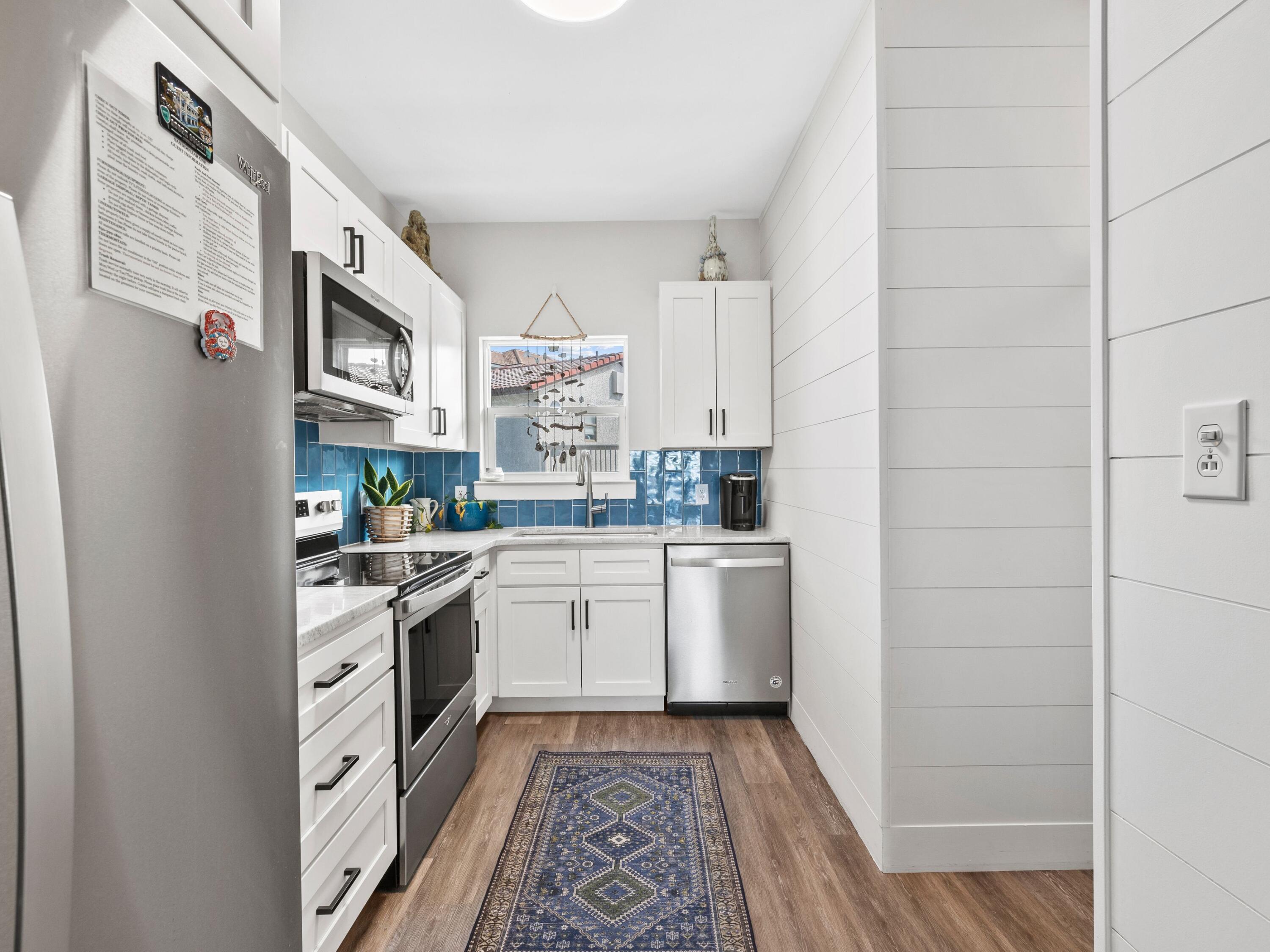 SANDCASTLES BY THE SEA T/H PH 1 - Residential