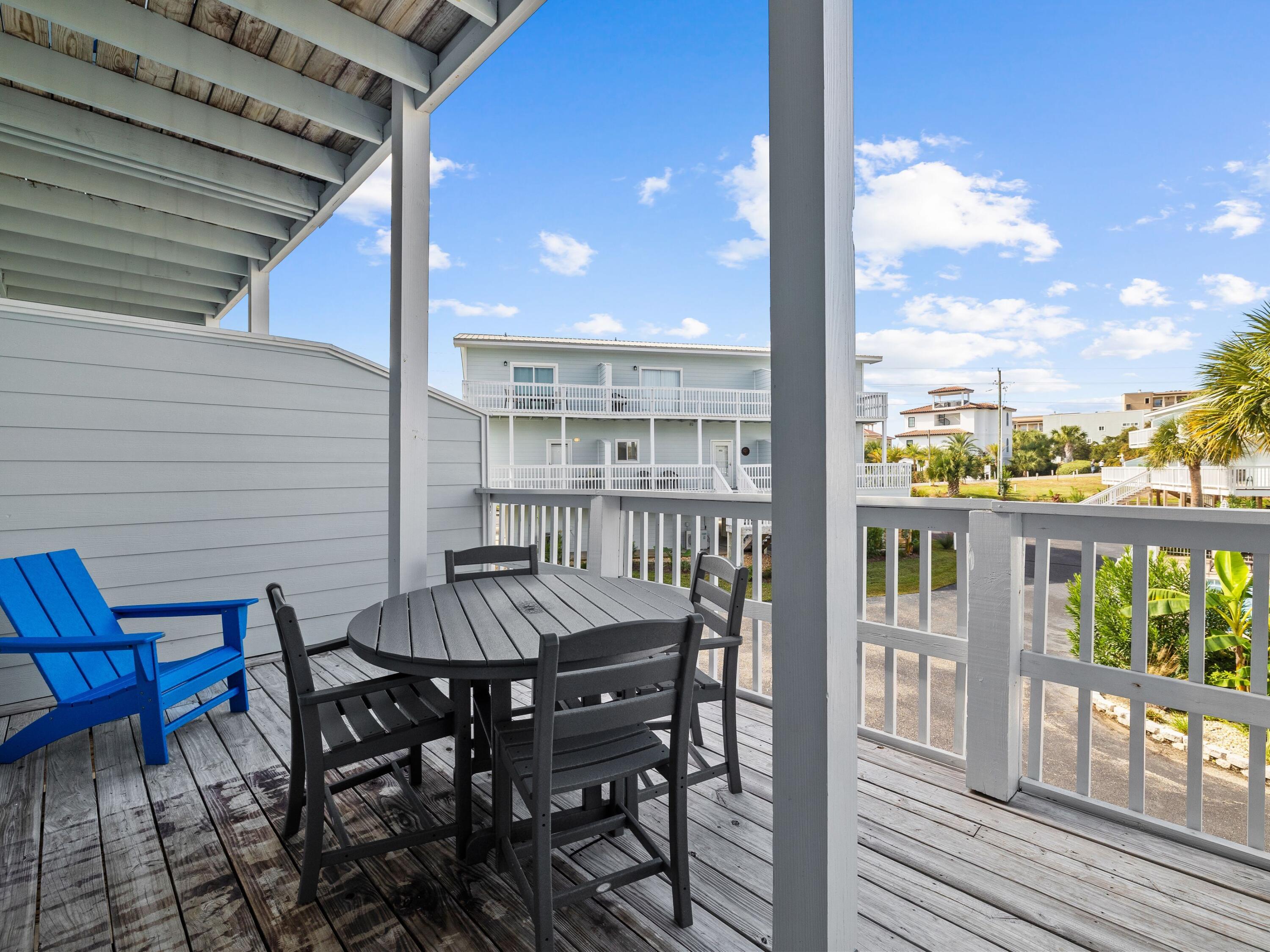 SANDCASTLES BY THE SEA T/H PH 1 - Residential