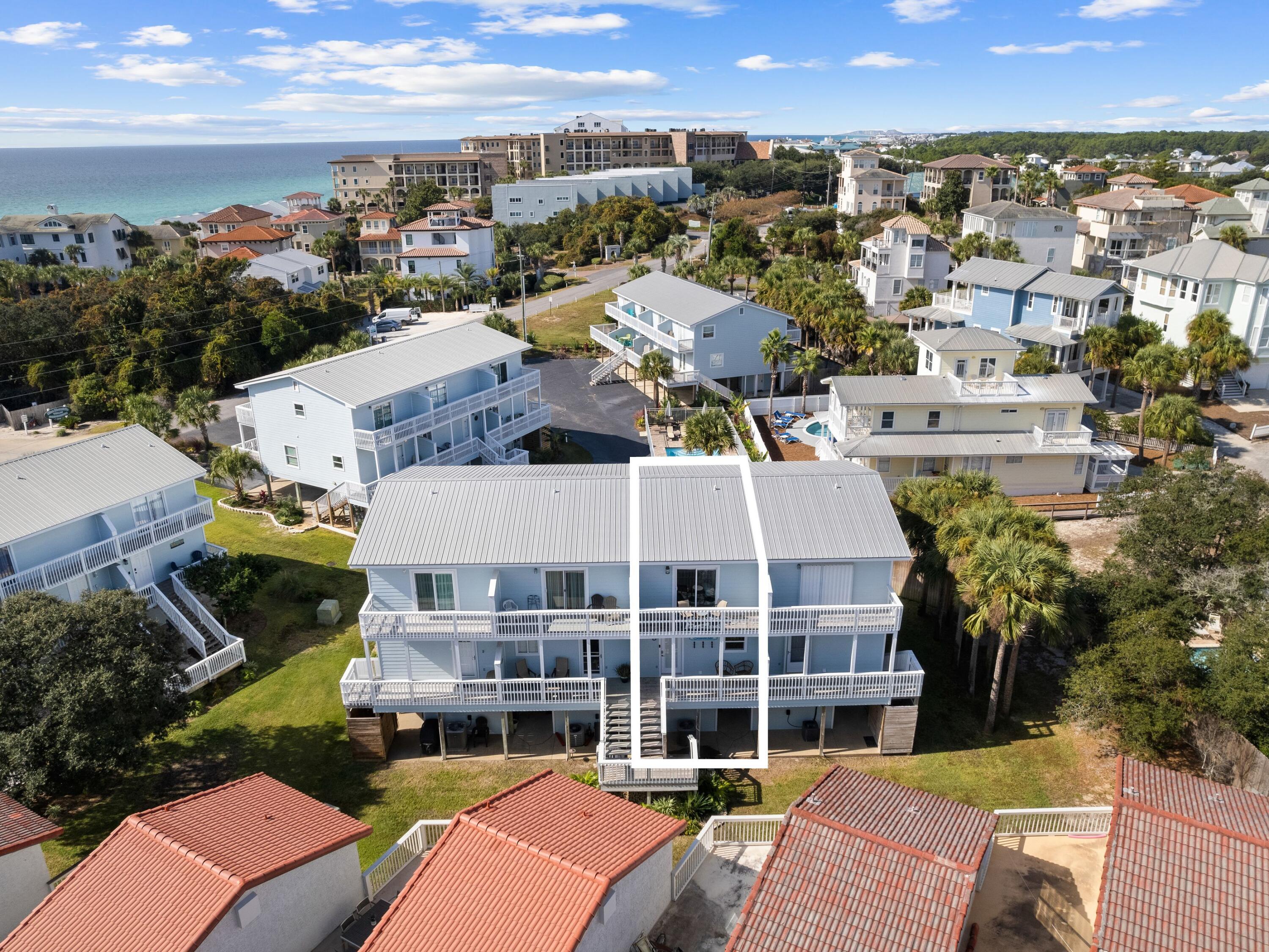 SANDCASTLES BY THE SEA T/H PH 1 - Residential