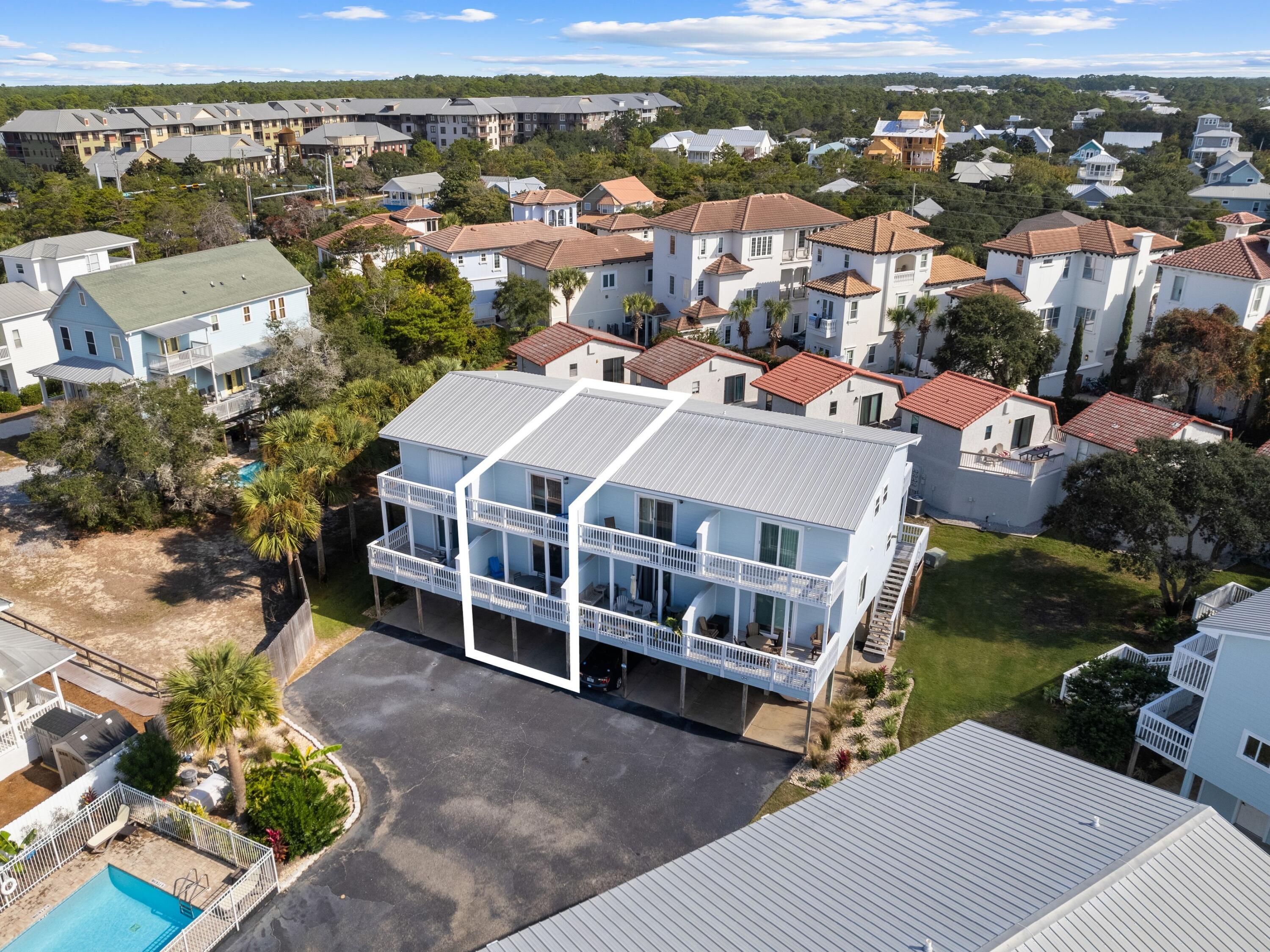 SANDCASTLES BY THE SEA T/H PH 1 - Residential
