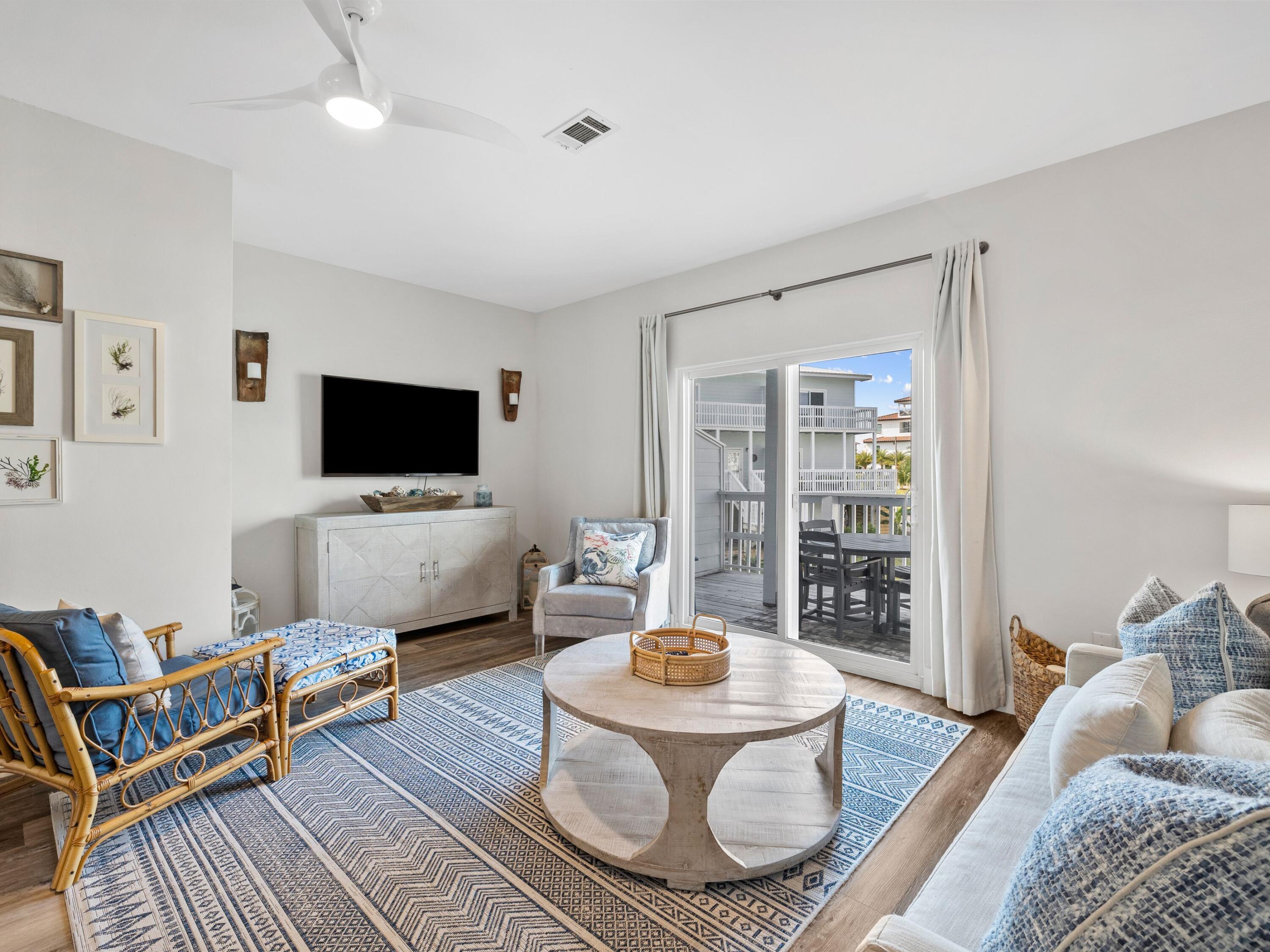 SANDCASTLES BY THE SEA T/H PH 1 - Residential