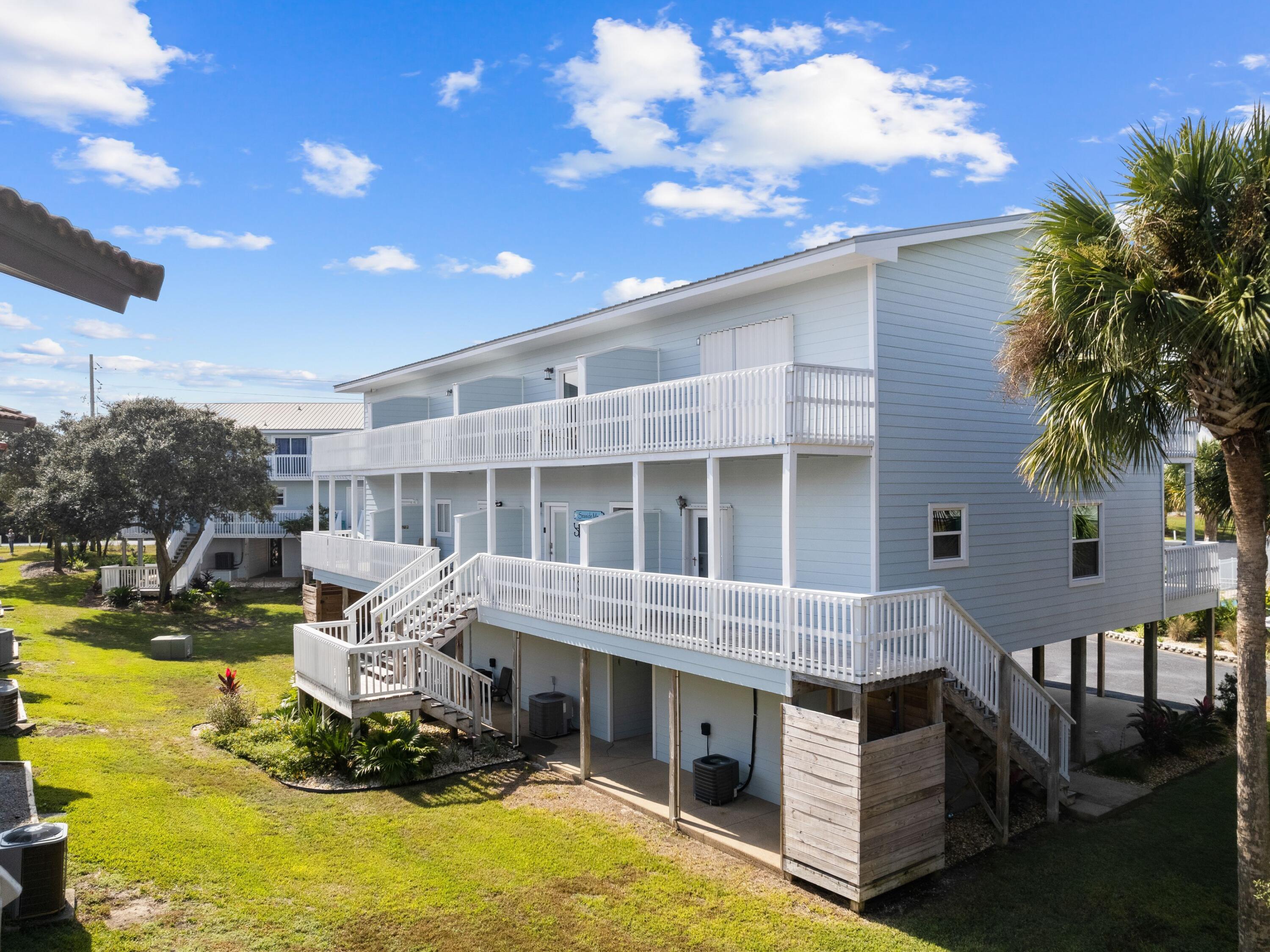 SANDCASTLES BY THE SEA T/H PH 1 - Residential