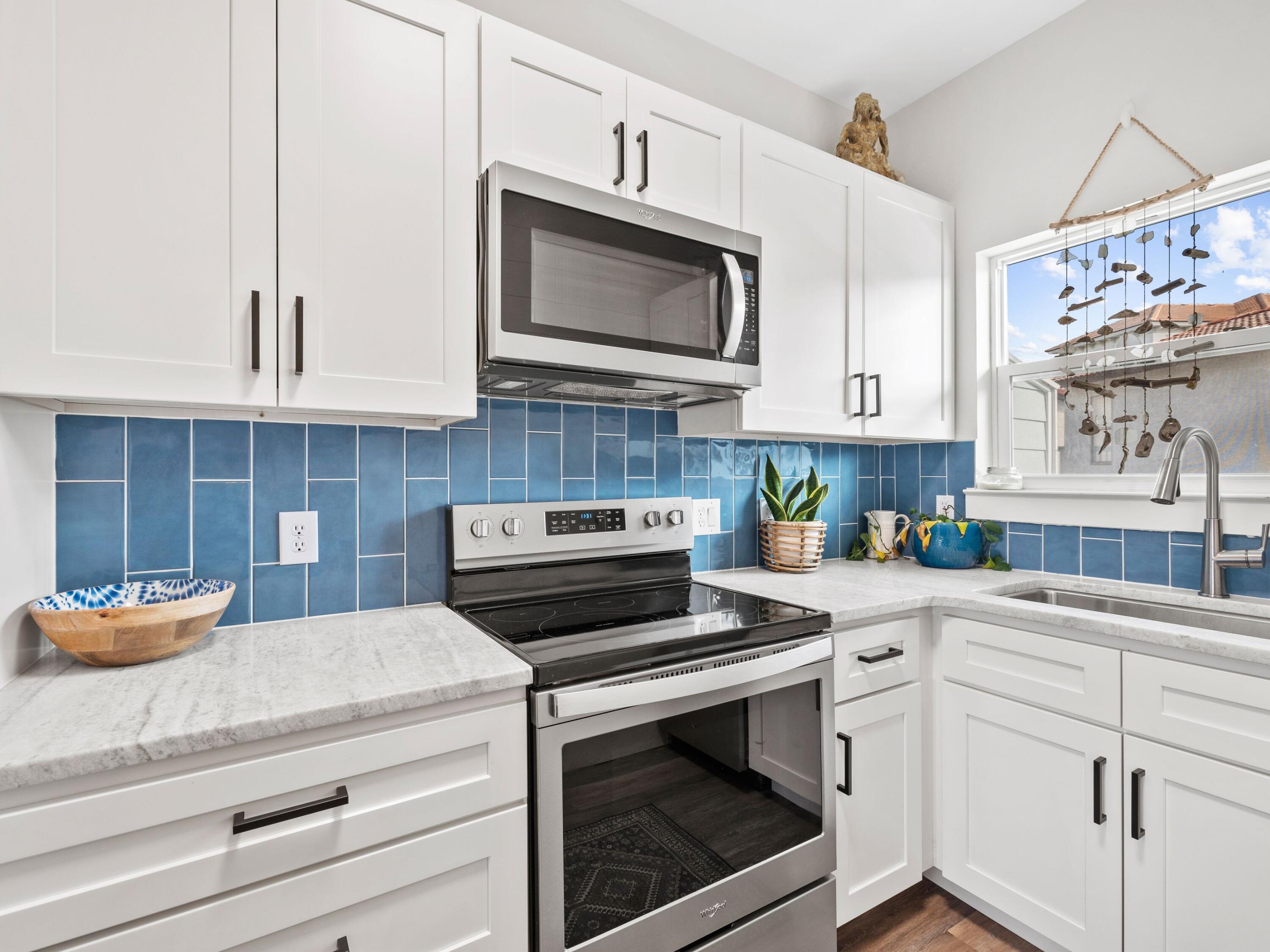 SANDCASTLES BY THE SEA T/H PH 1 - Residential