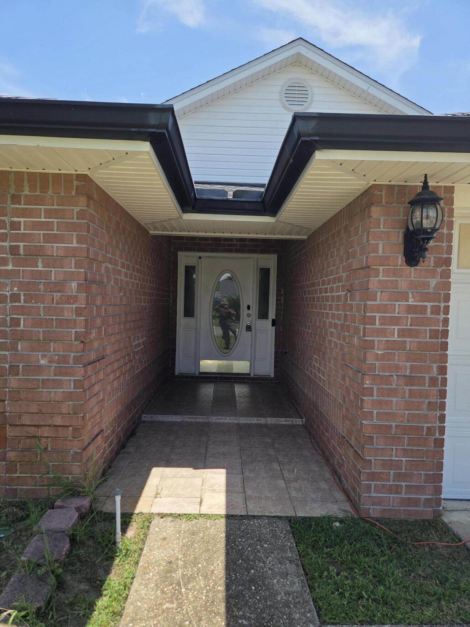 EMERALD VILLAGE S/D - Residential Lease