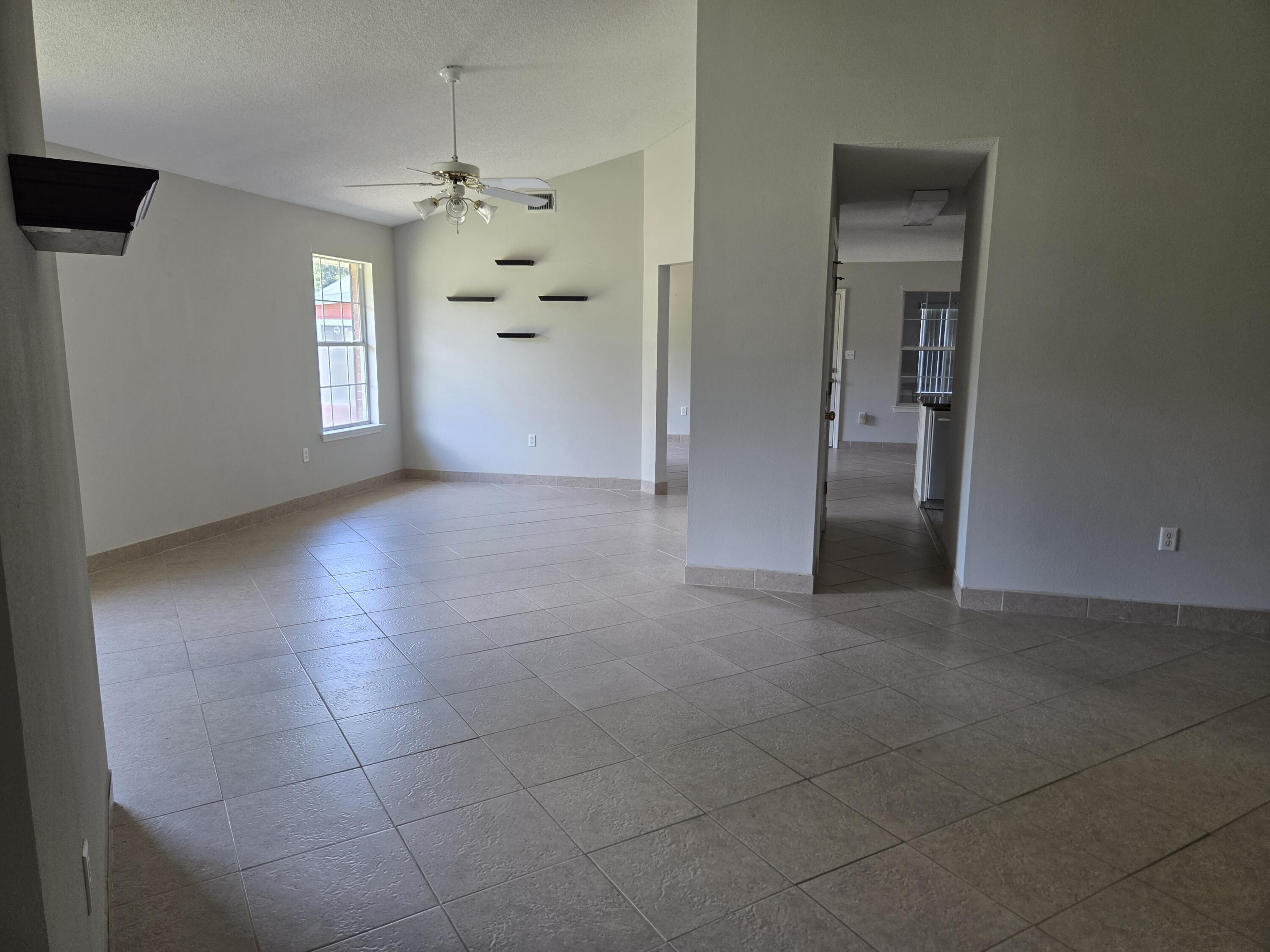 EMERALD VILLAGE S/D - Residential Lease