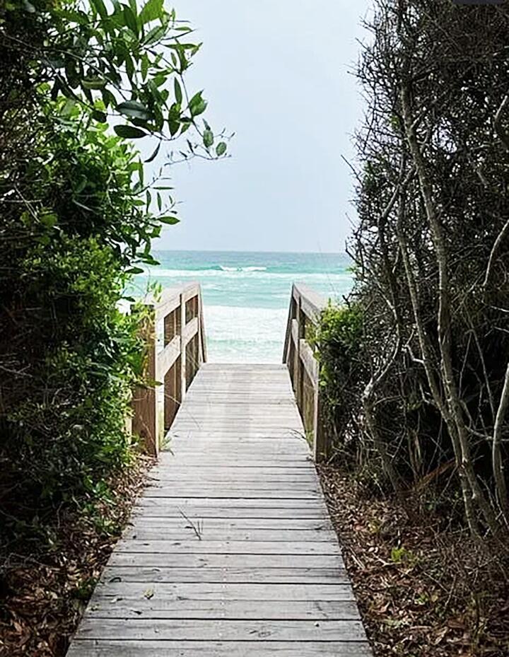 SEANEST VILLAGE - Residential