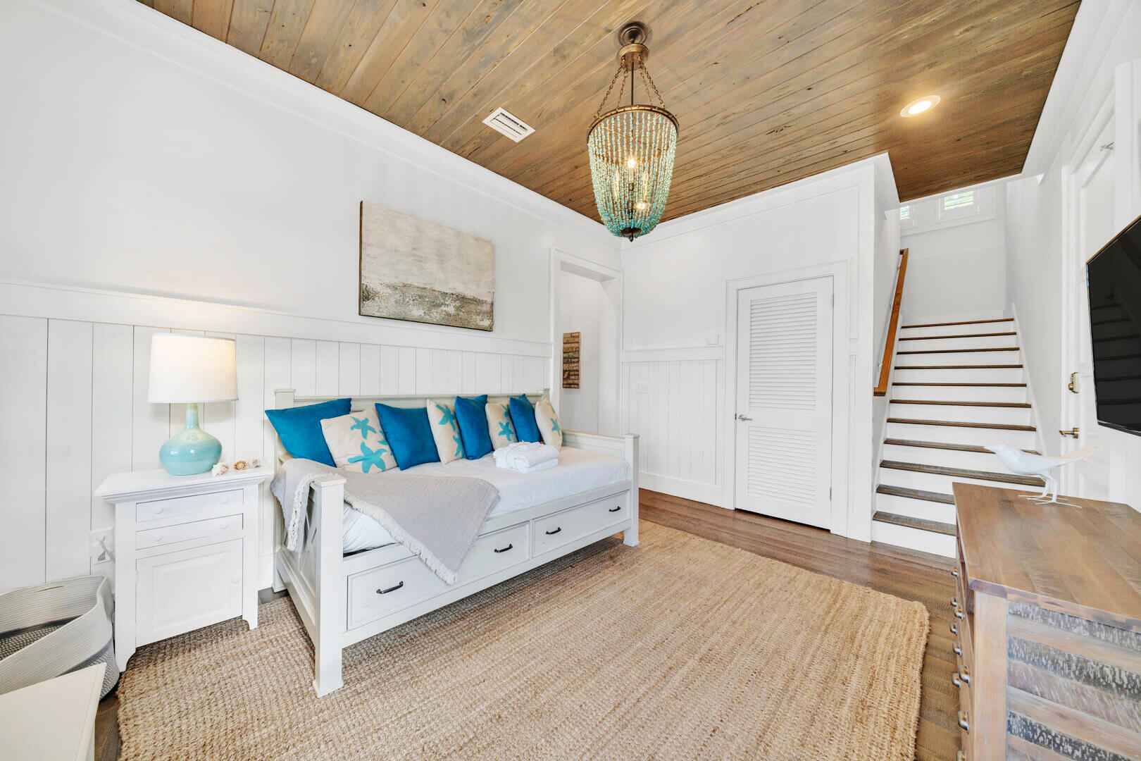 SEANEST VILLAGE - Residential