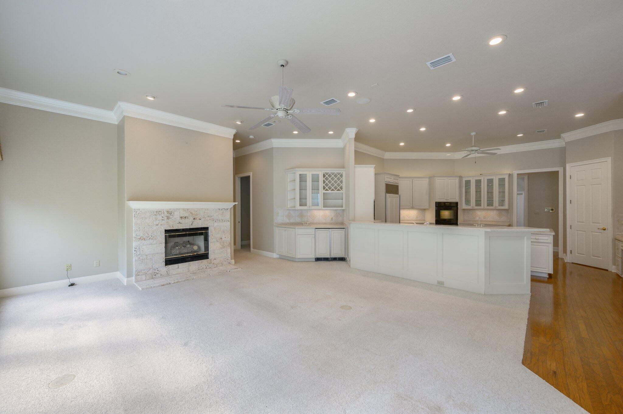 GLENLAKE PH 2 - Residential