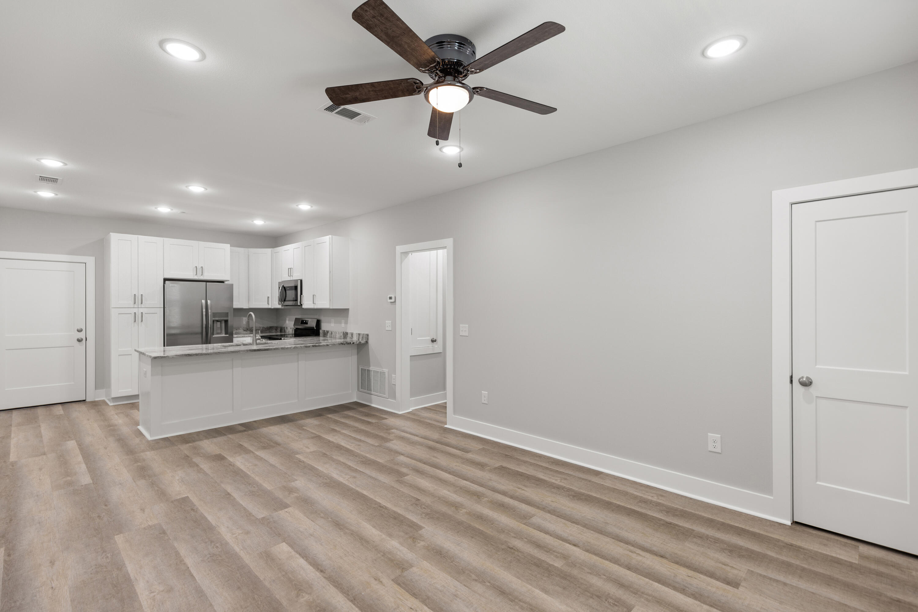165 South - Residential Lease