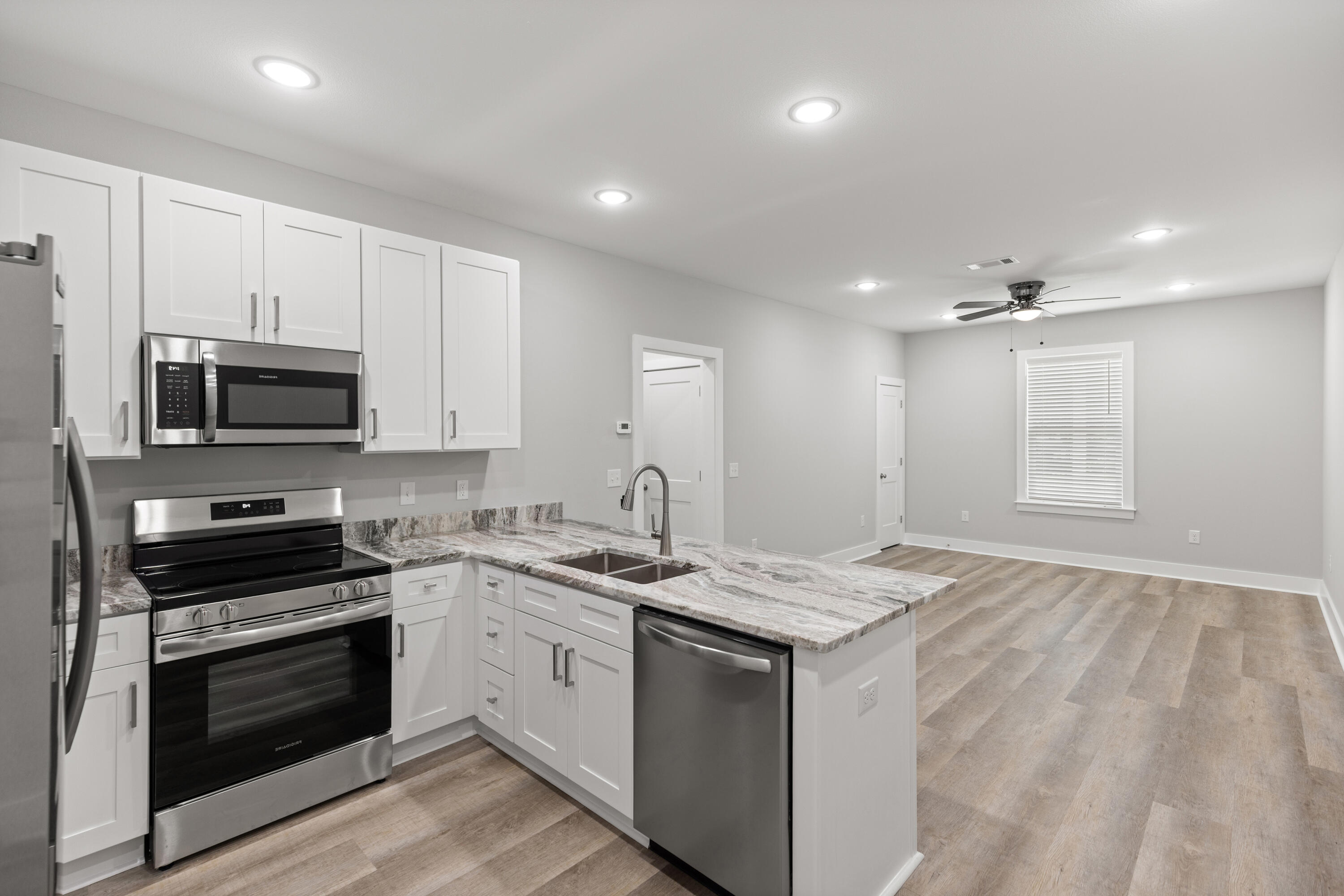 165 South - Residential Lease