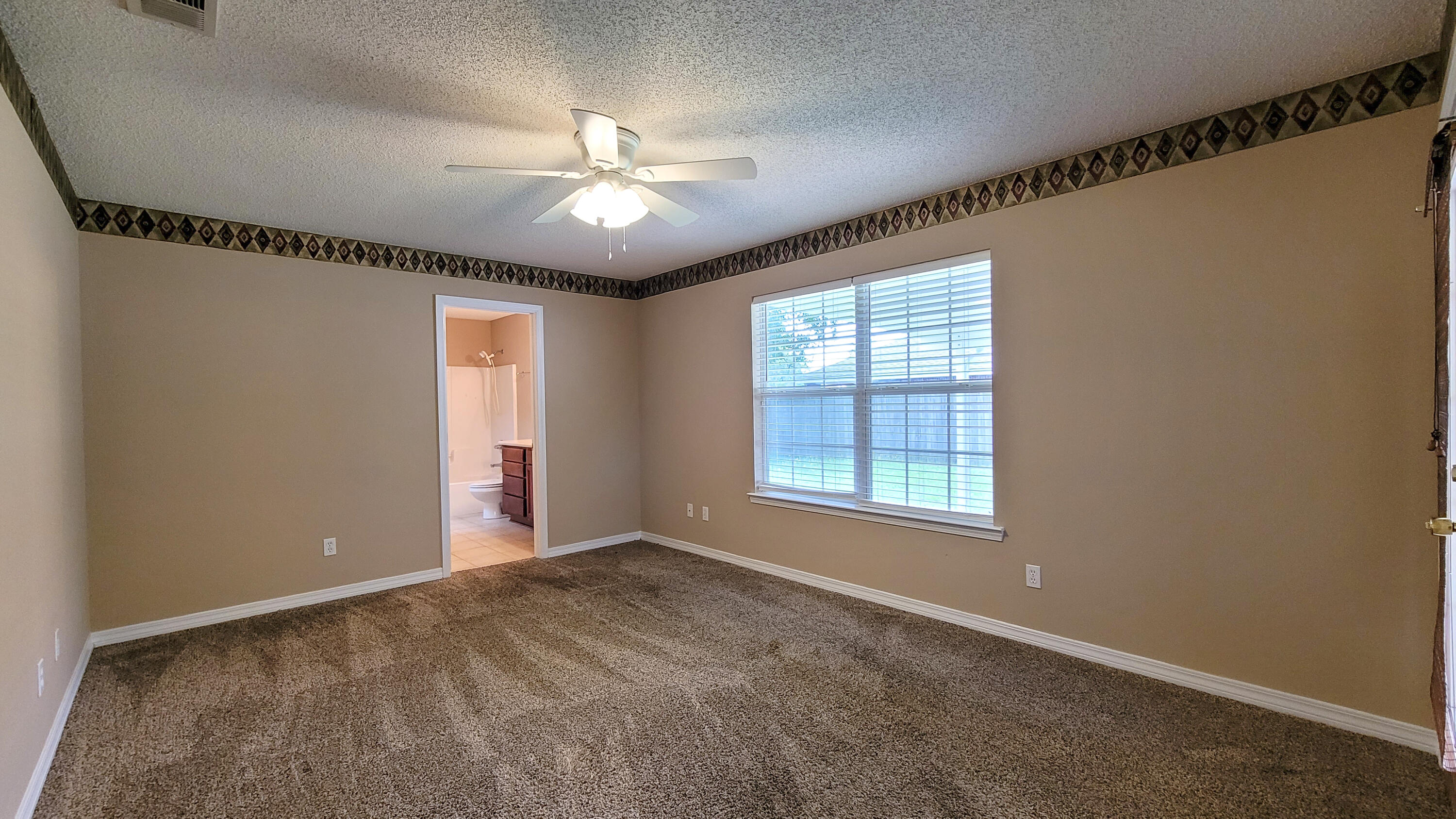 ROANOKE VILLAGE 1ST ADDITION - Residential