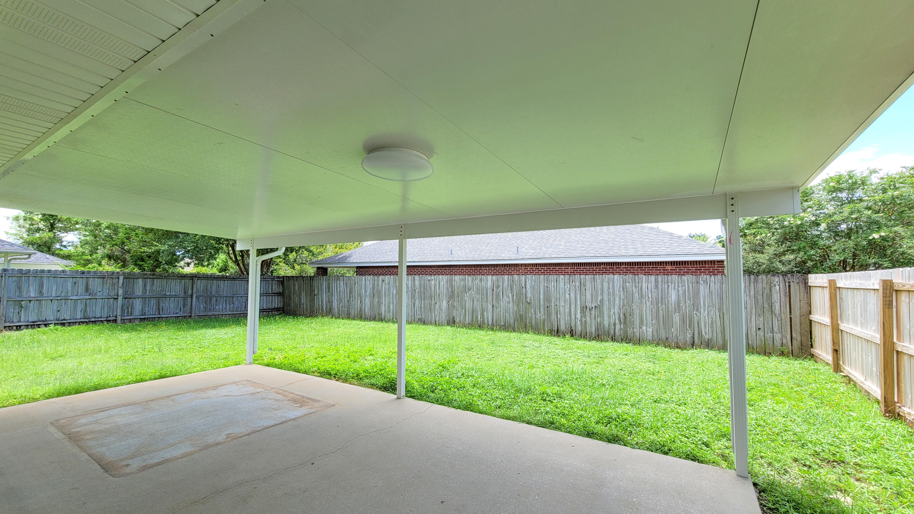 ROANOKE VILLAGE 1ST ADDITION - Residential