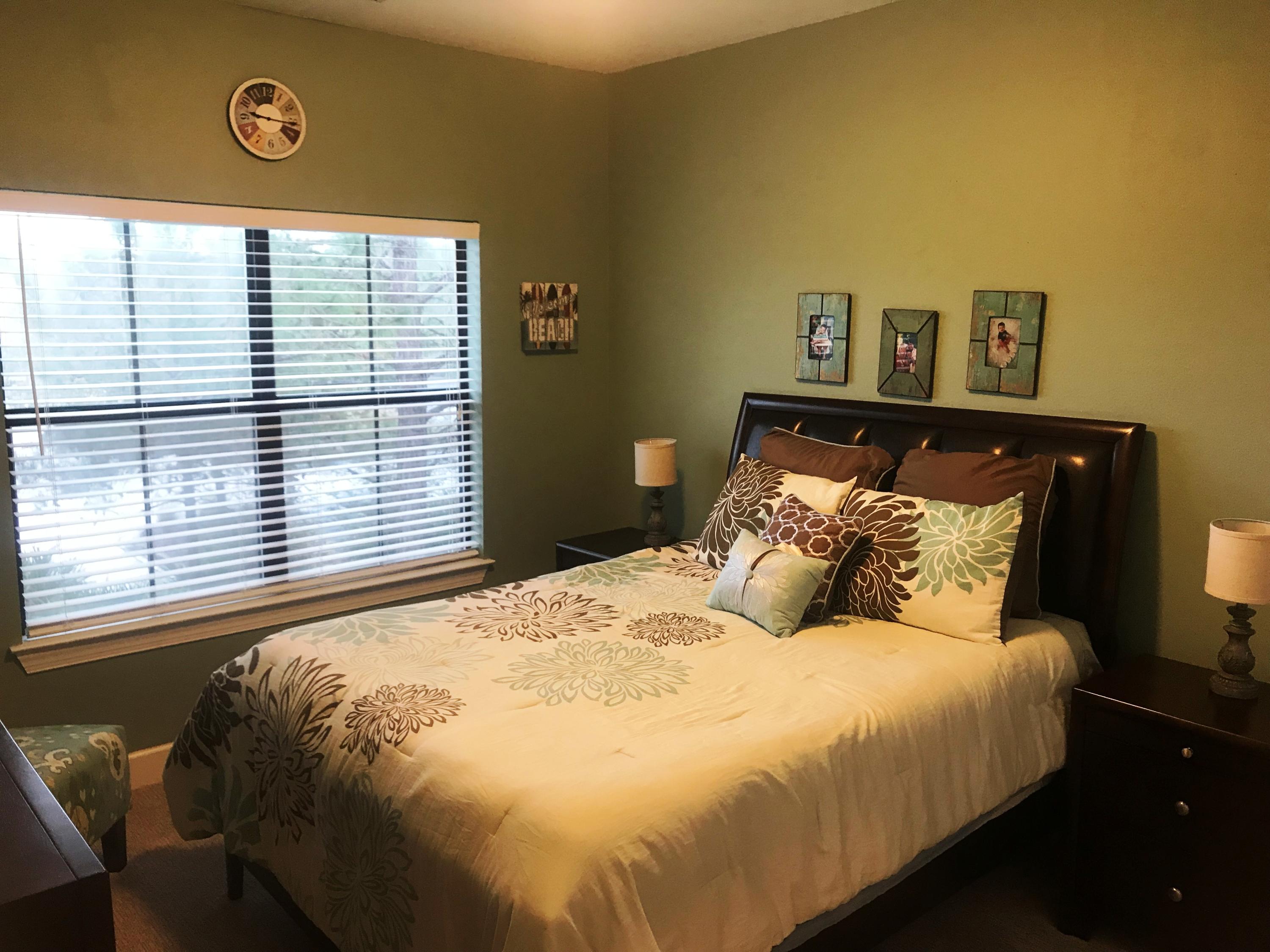 SOUTH HAVEN TOWNHOMES - Residential