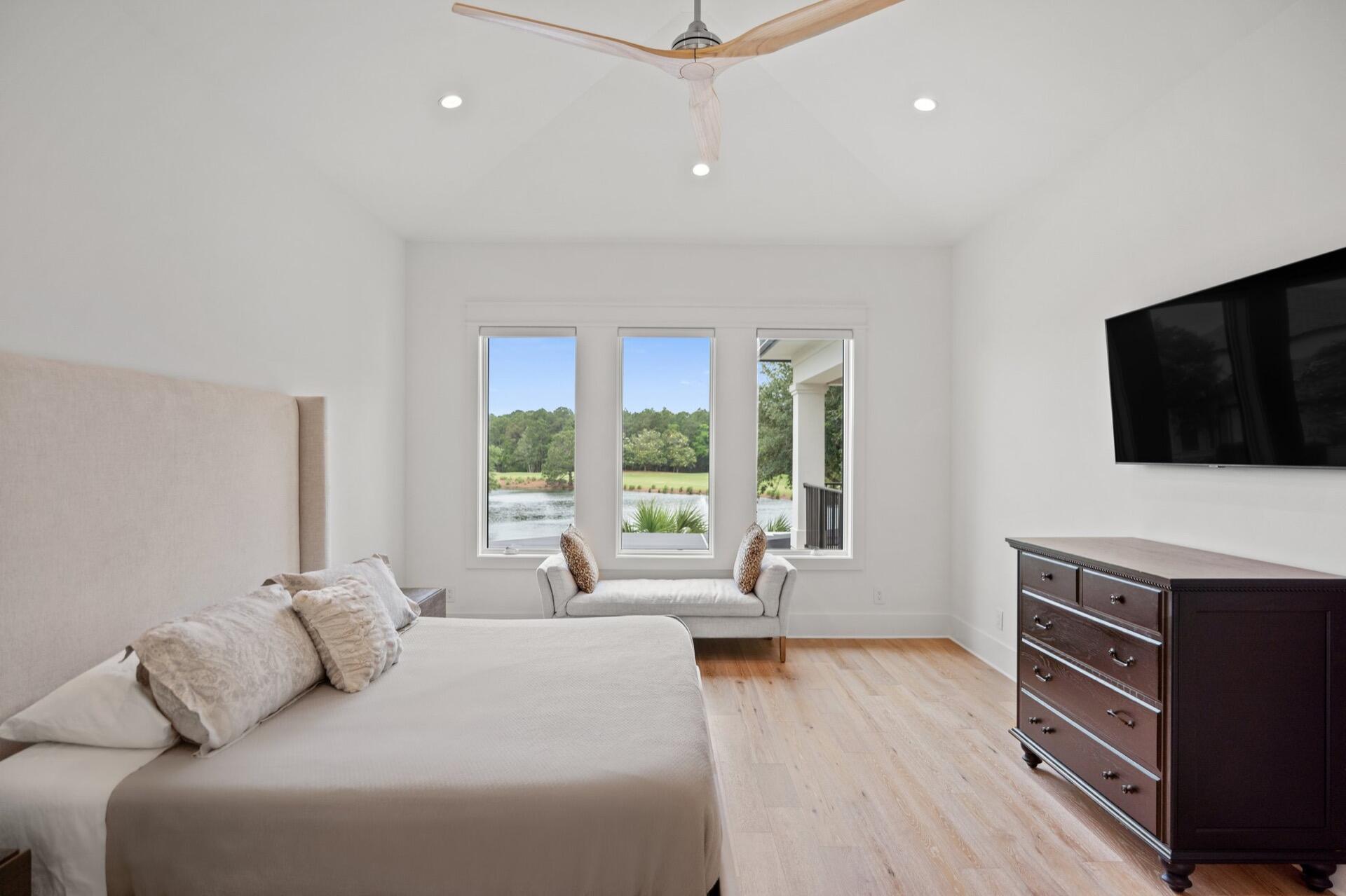 BURNT PINE - Residential
