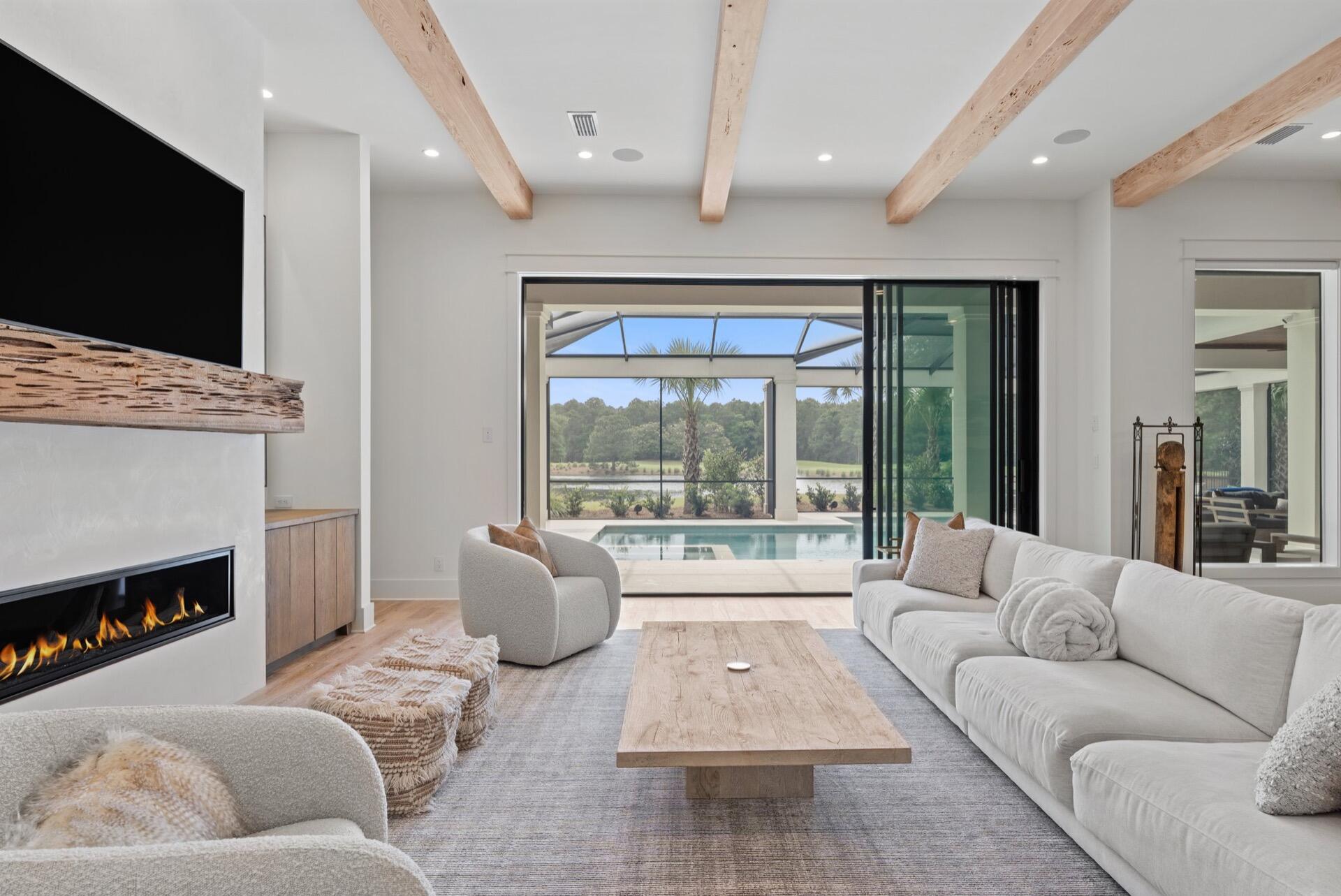 BURNT PINE - Residential