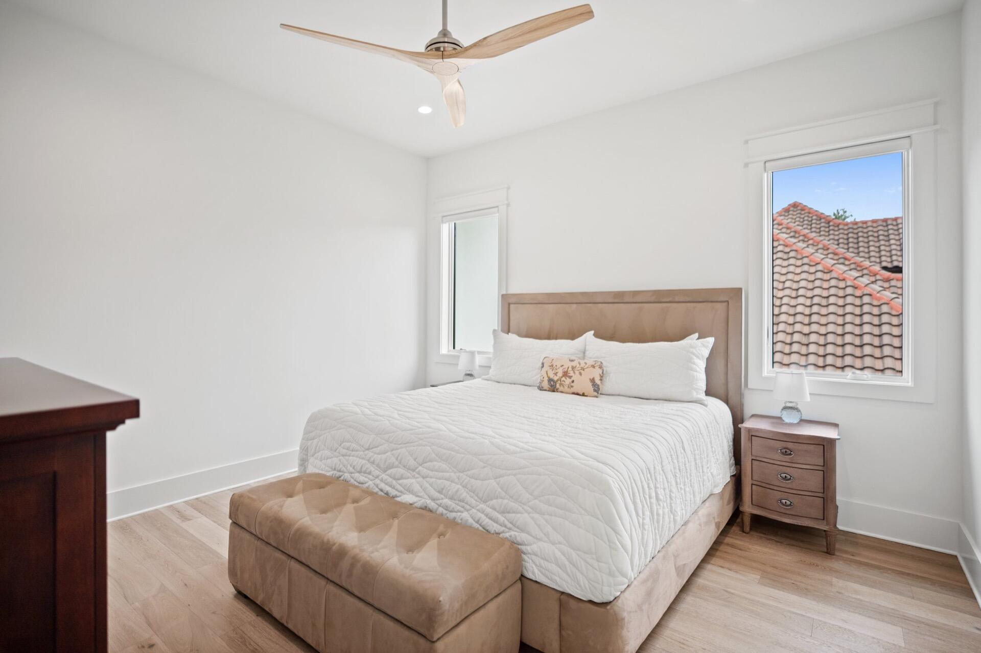 BURNT PINE - Residential