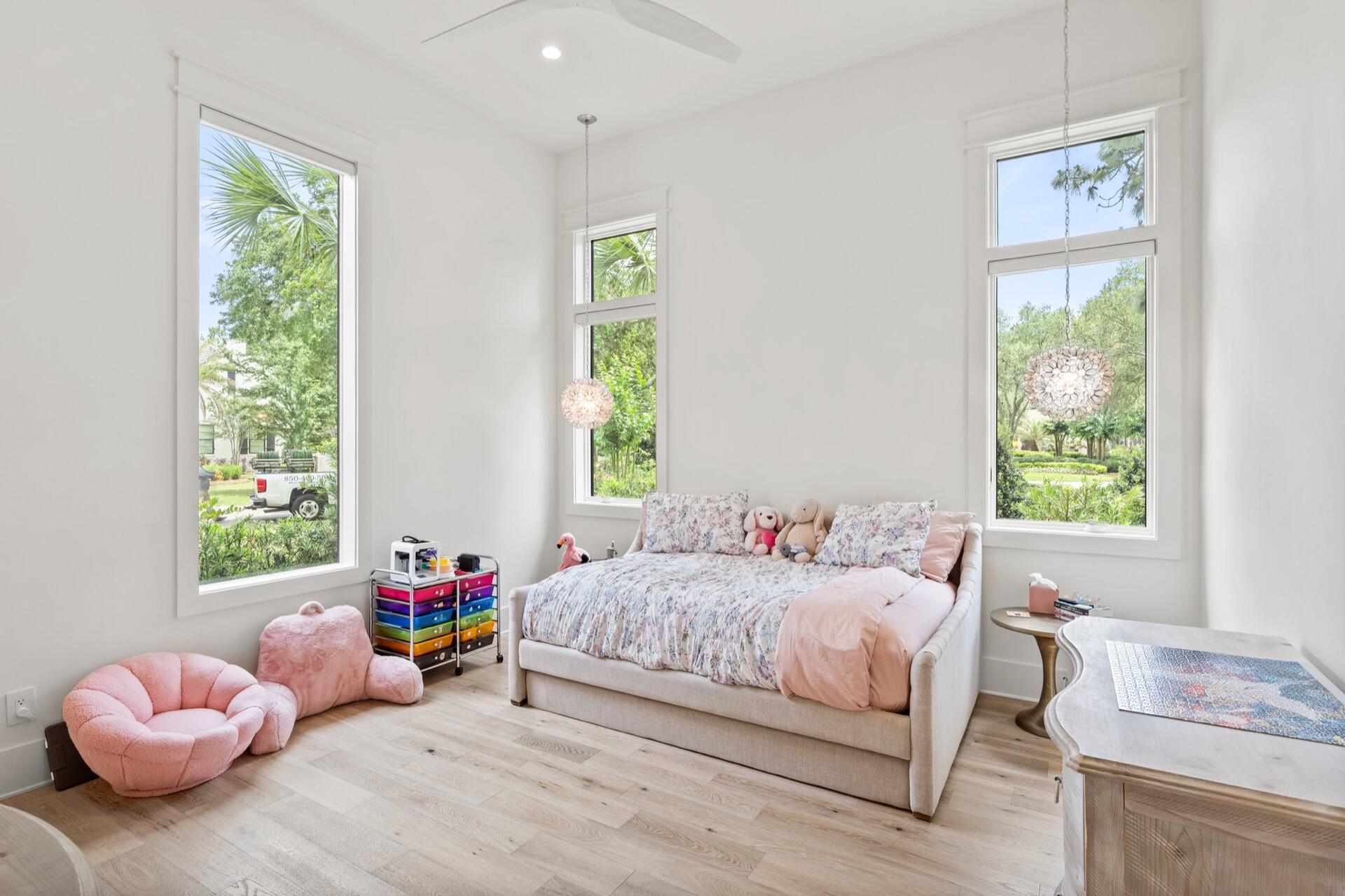 BURNT PINE - Residential