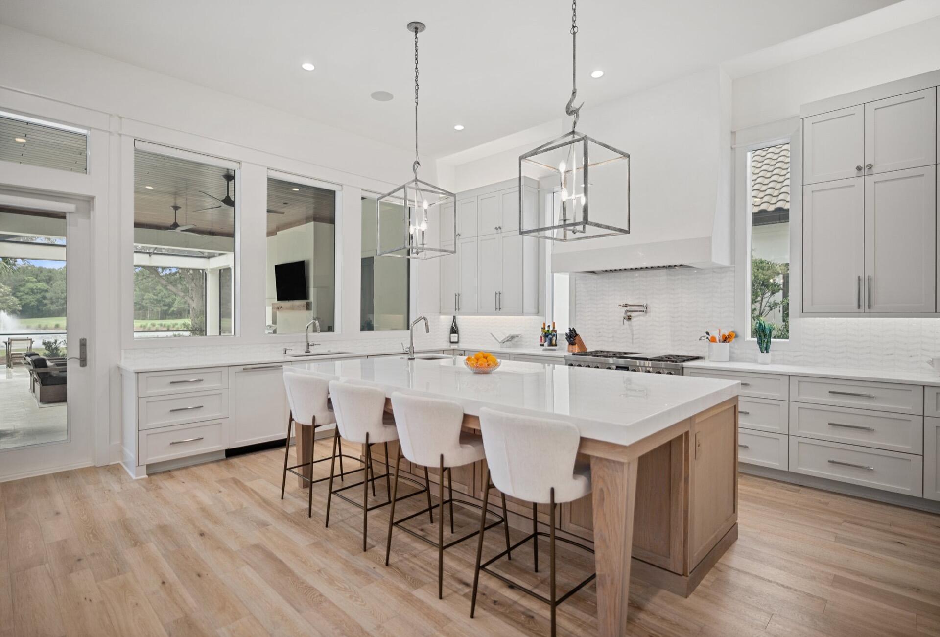 BURNT PINE - Residential