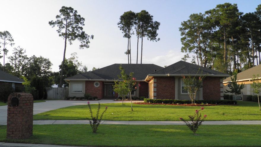 Gorgeous 4 bed, 3 bath Gary Miller custom home in Bayshore Place. From the beautiful curb appeal to the many extras inside and out, you will fall in love with this fabulous home! When you enter this well-maintained home, you'll see a large living room with gas fireplace surrounded by lots of shelving/kniches, surround sound, crown molding, tray ceiling and so much more. A dining area is located just off the living room and is adjacent to the HUGE, gourmet kitchen. This kitchen boasts a large center island, walk-in pantry, granite counter tops, LOTS of cabinetry, stainless steel appliances, breakfast bar, breakfast nook and more! Just off the living room and breakfast nook is a wonderful, sunny Florida room making a great second living space and it overlooks the extra large backyard!