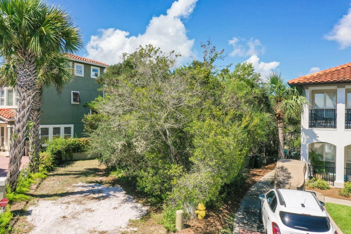 BLUE MOUNTAIN BEACH - Land