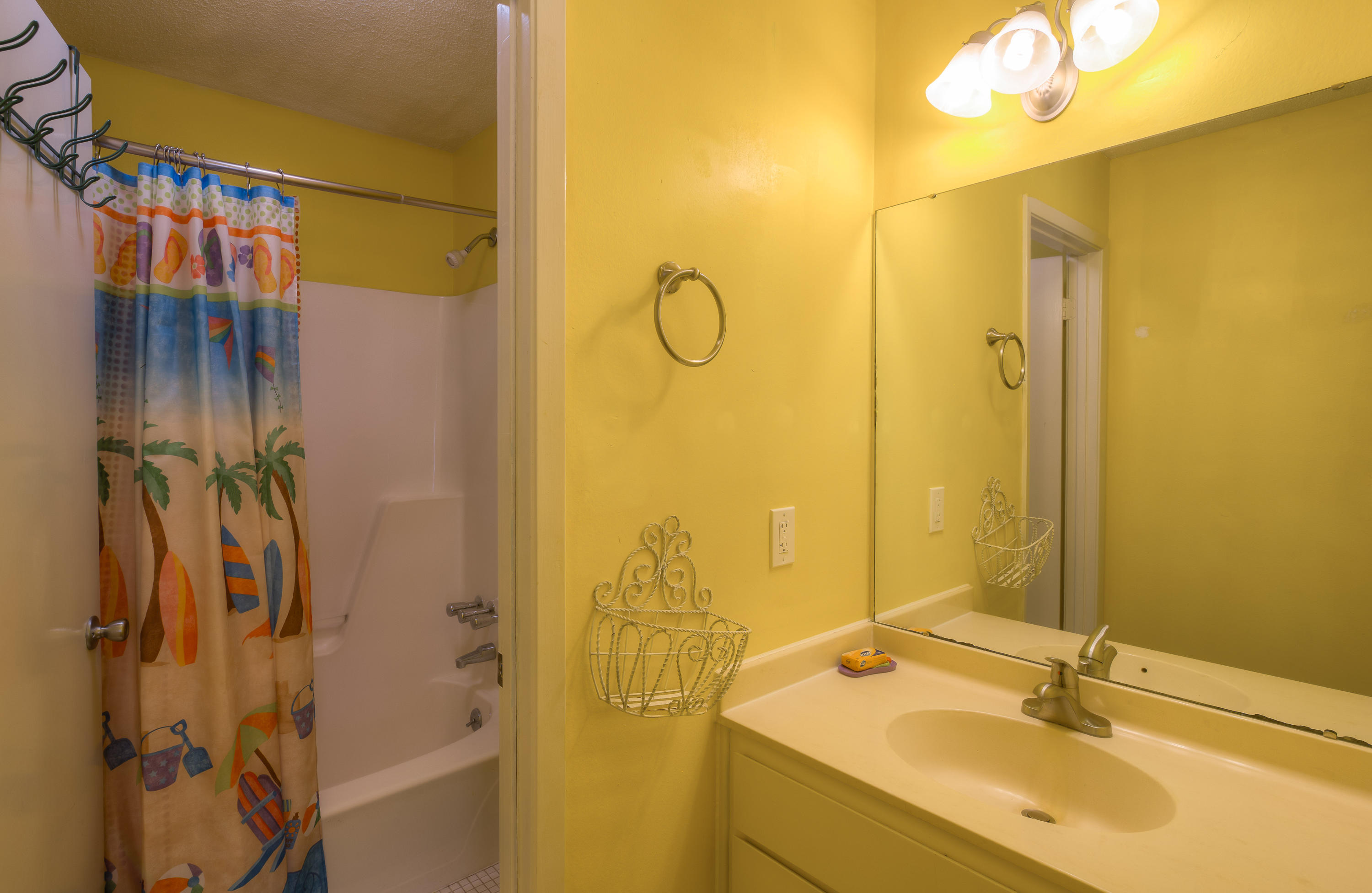 BAYOU VILLAGE CONDO PH 1 - Residential