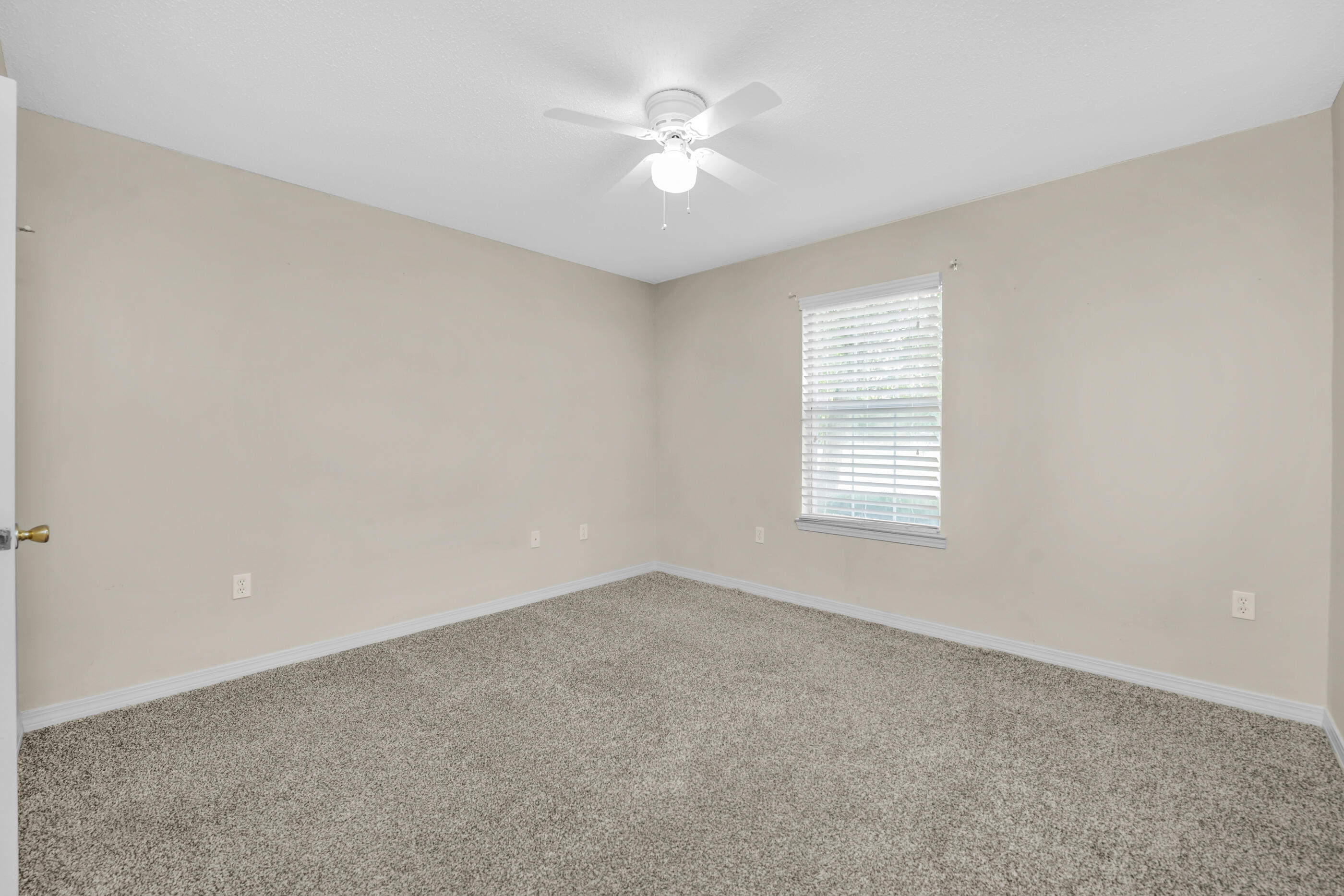 OAKDALE MINI FARMS - Residential